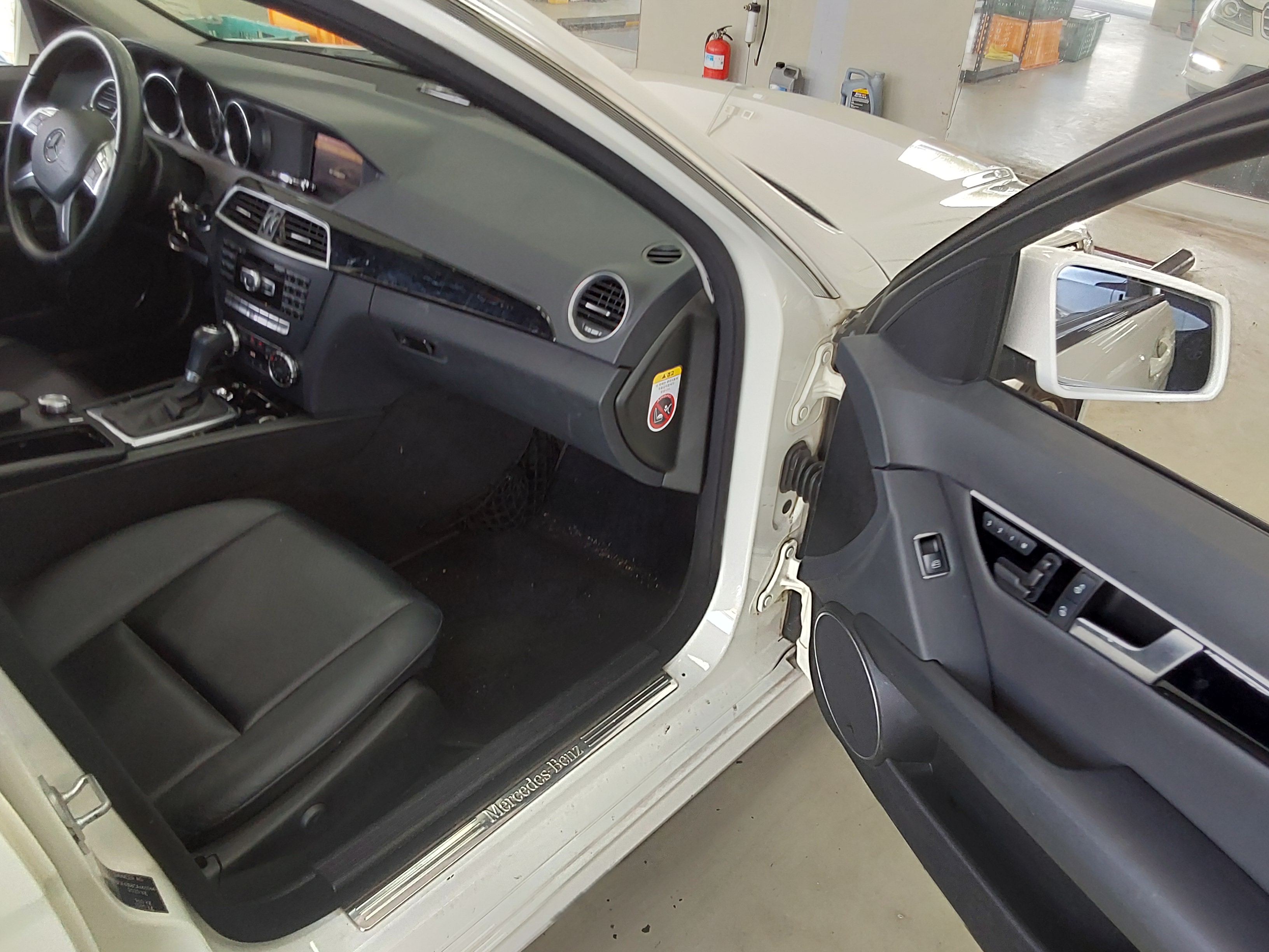 Mercedes-Benz C-Class - 13