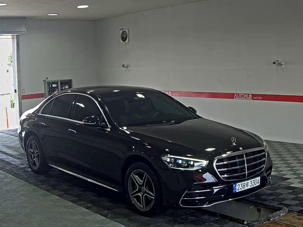 Mercedes-Benz S-Class - 2