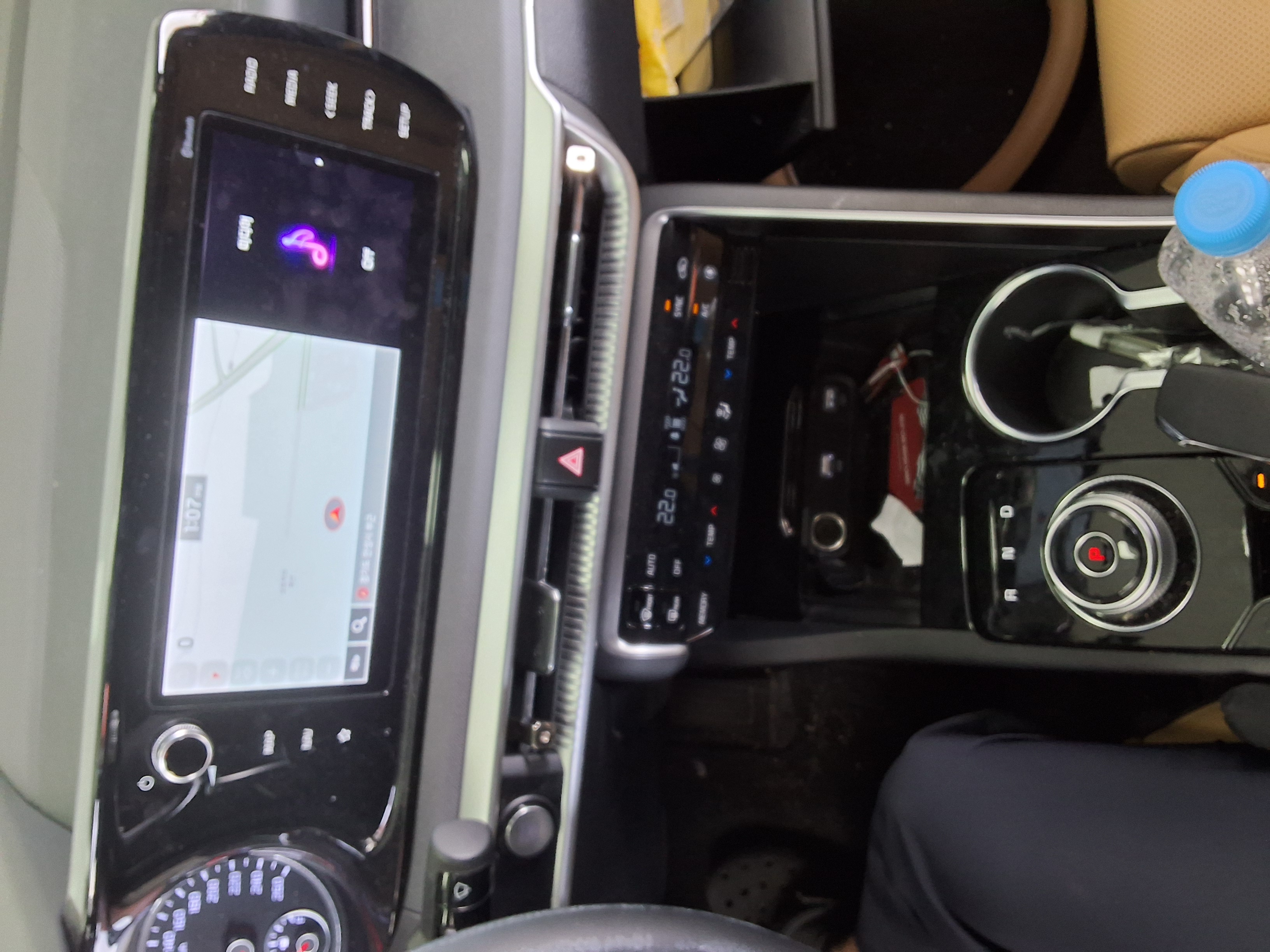 Kia K5 2023 - Image 17