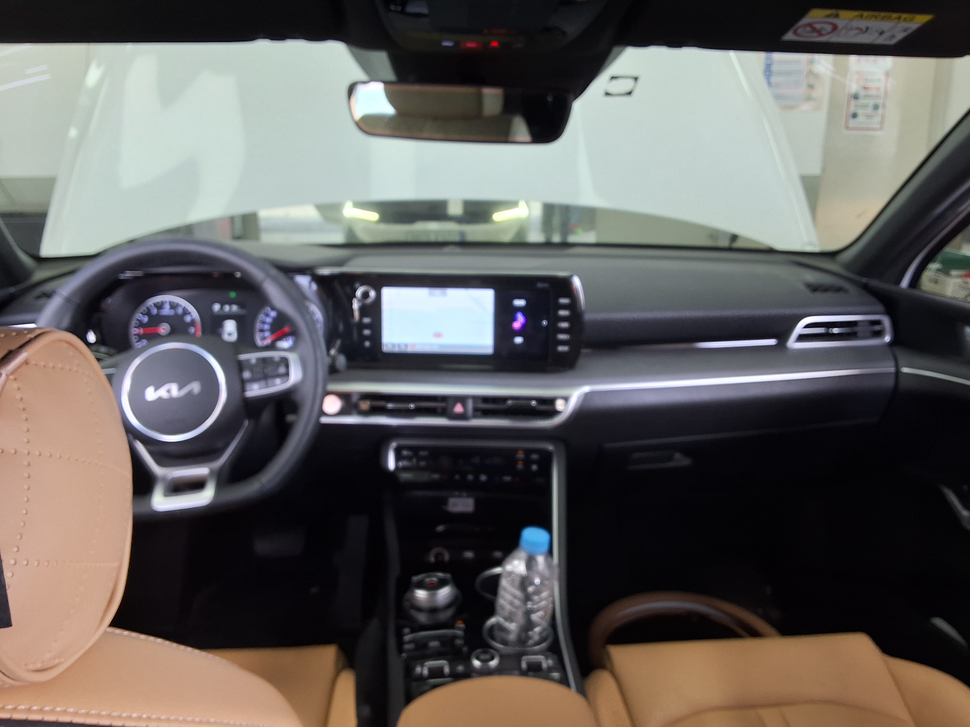 Kia K5 2023 - Image 10