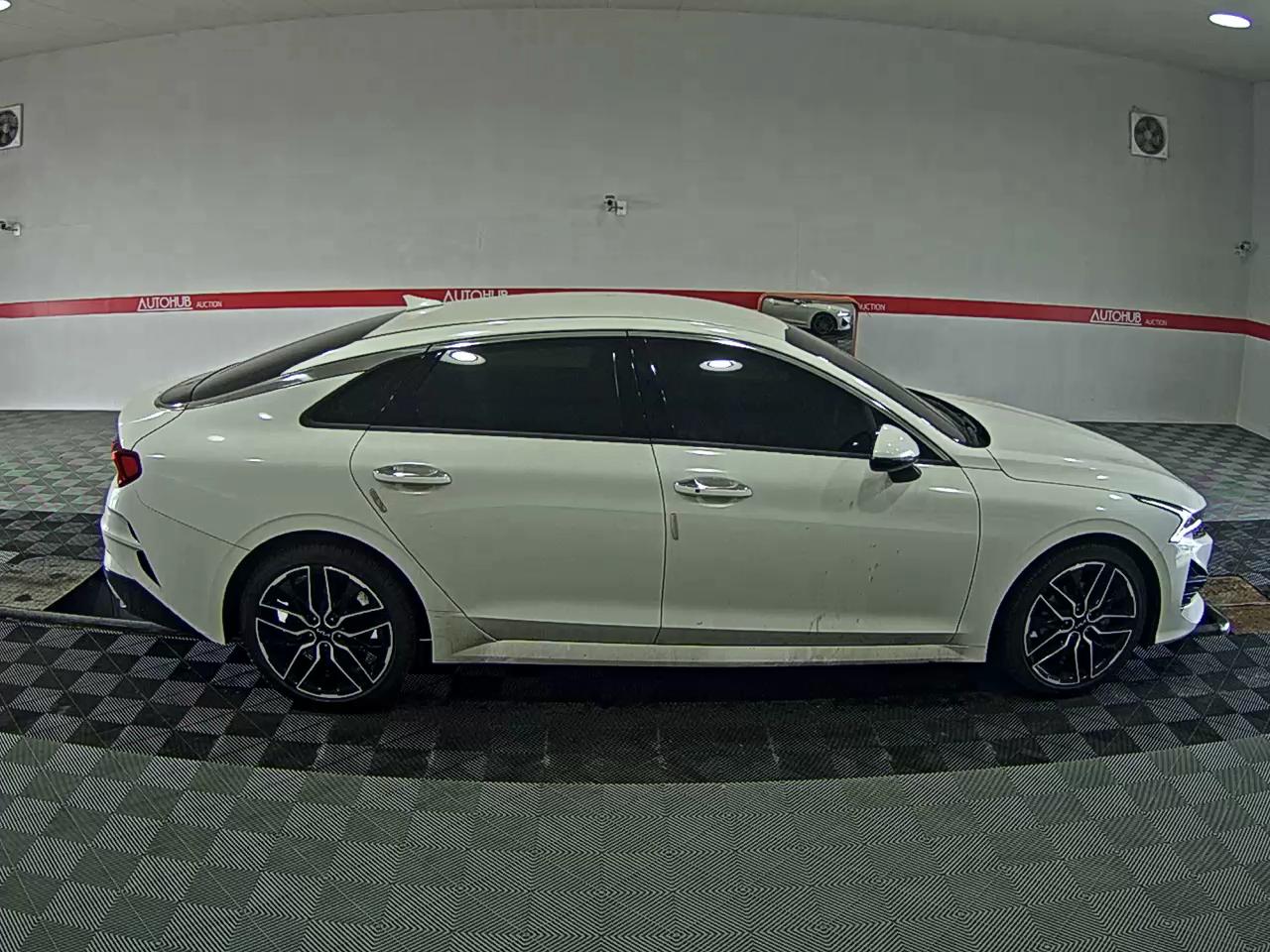 Kia K5 2023 - Image 3
