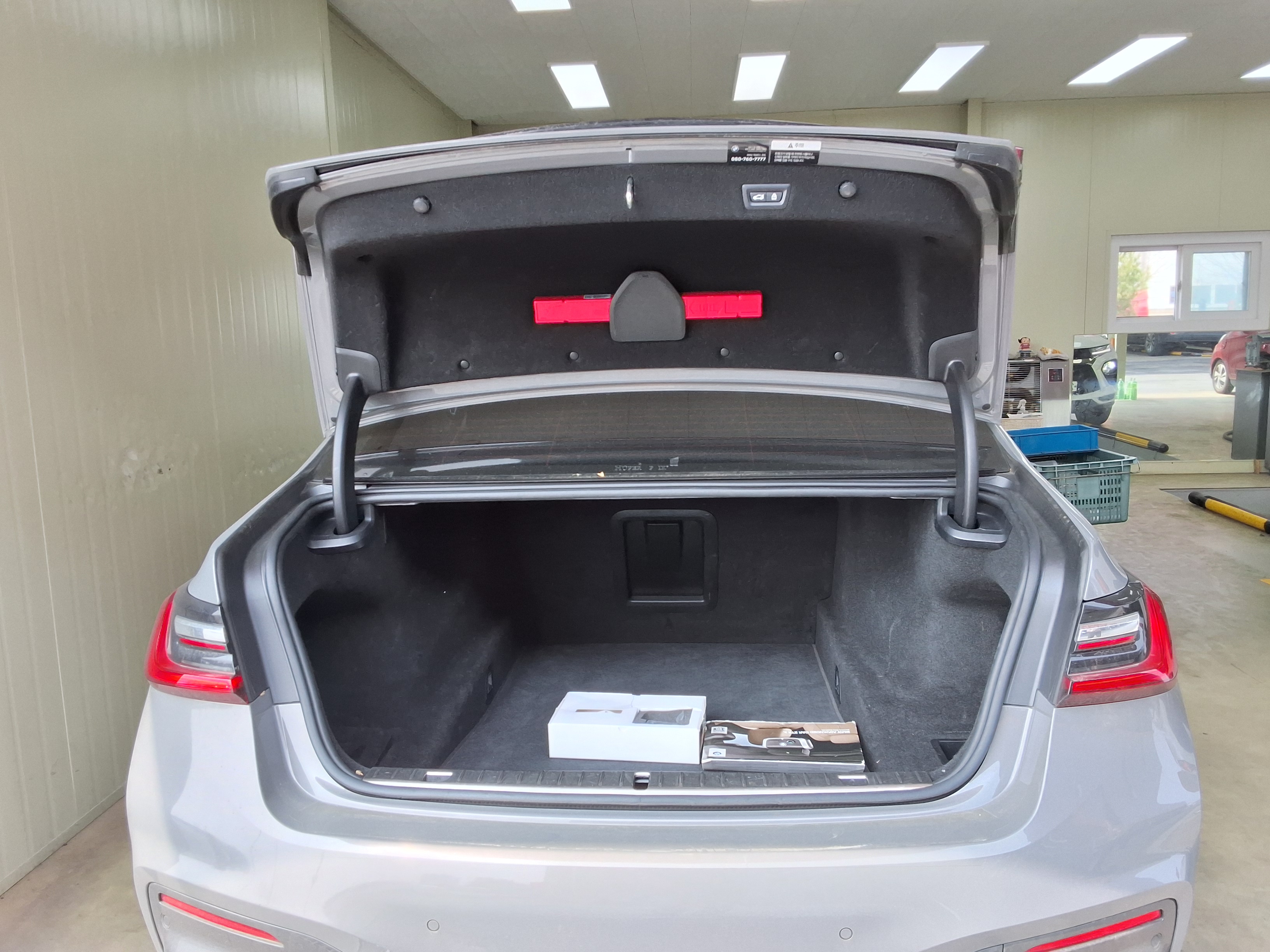 BMW 7 Series 2022 - Image 14