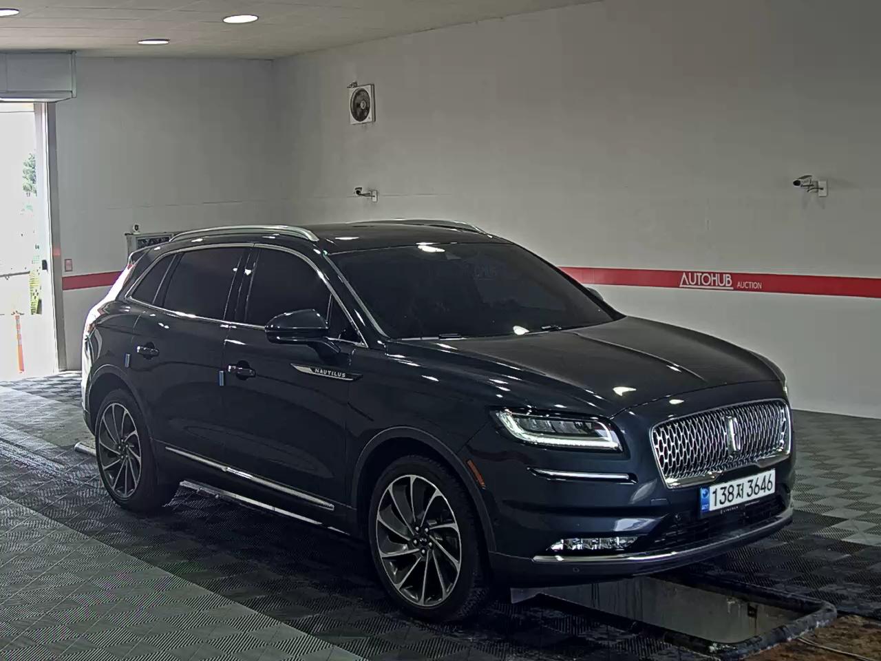 Lincoln Nautilus 2022 - Image 2
