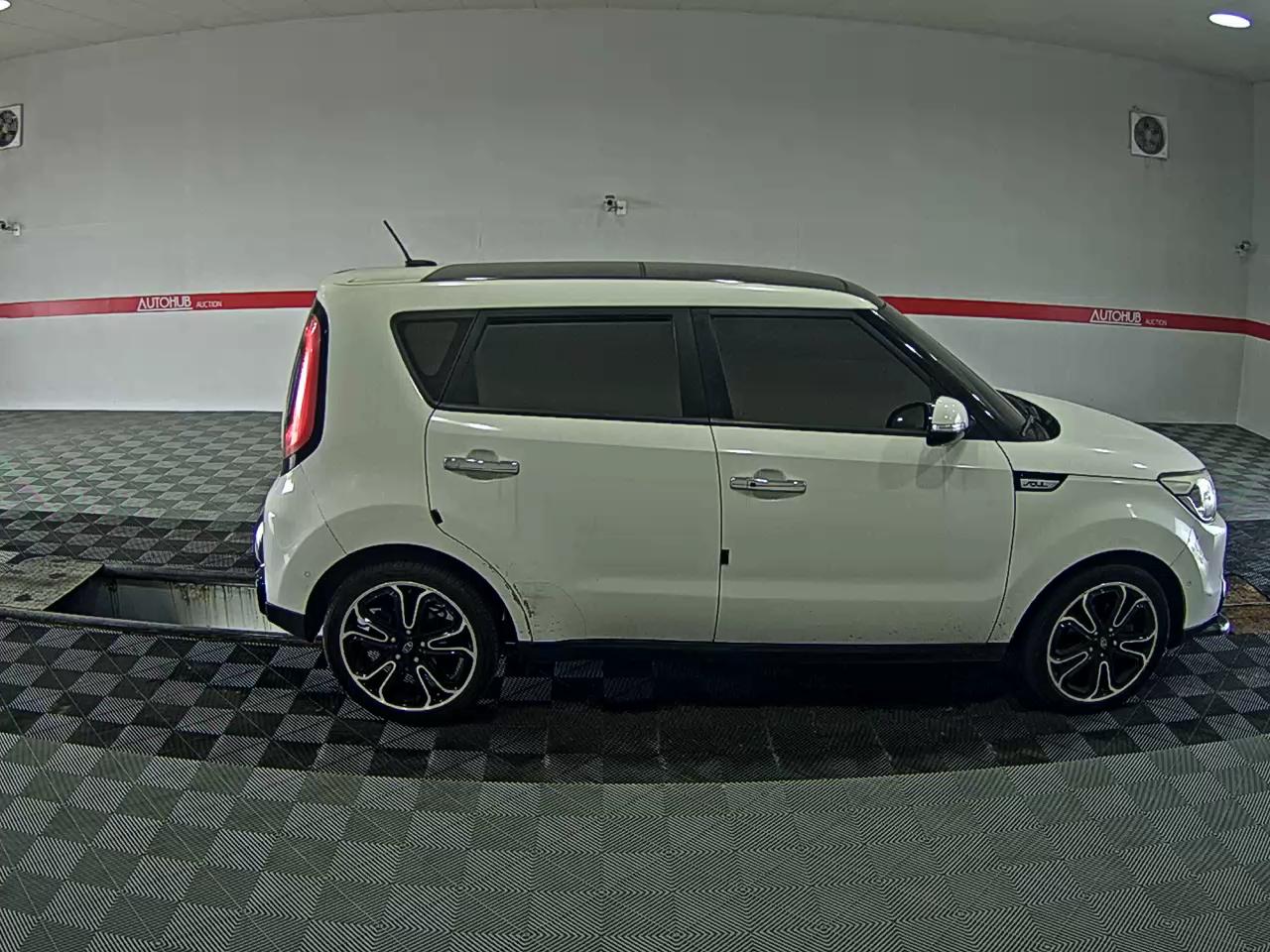 Kia Other 2015 - Image 3