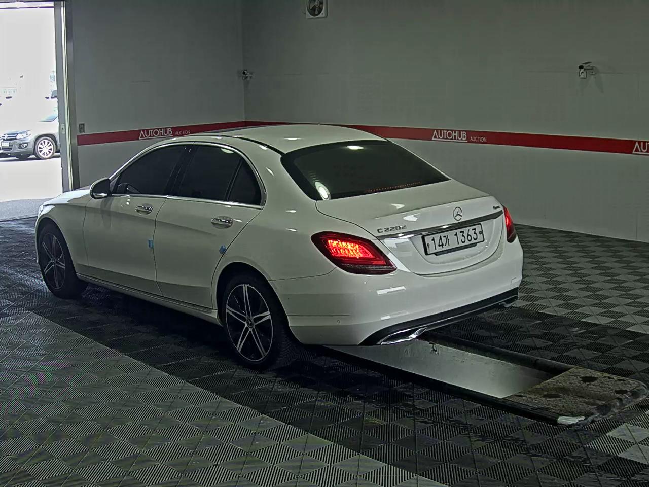 Mercedes-Benz C-Class - 5