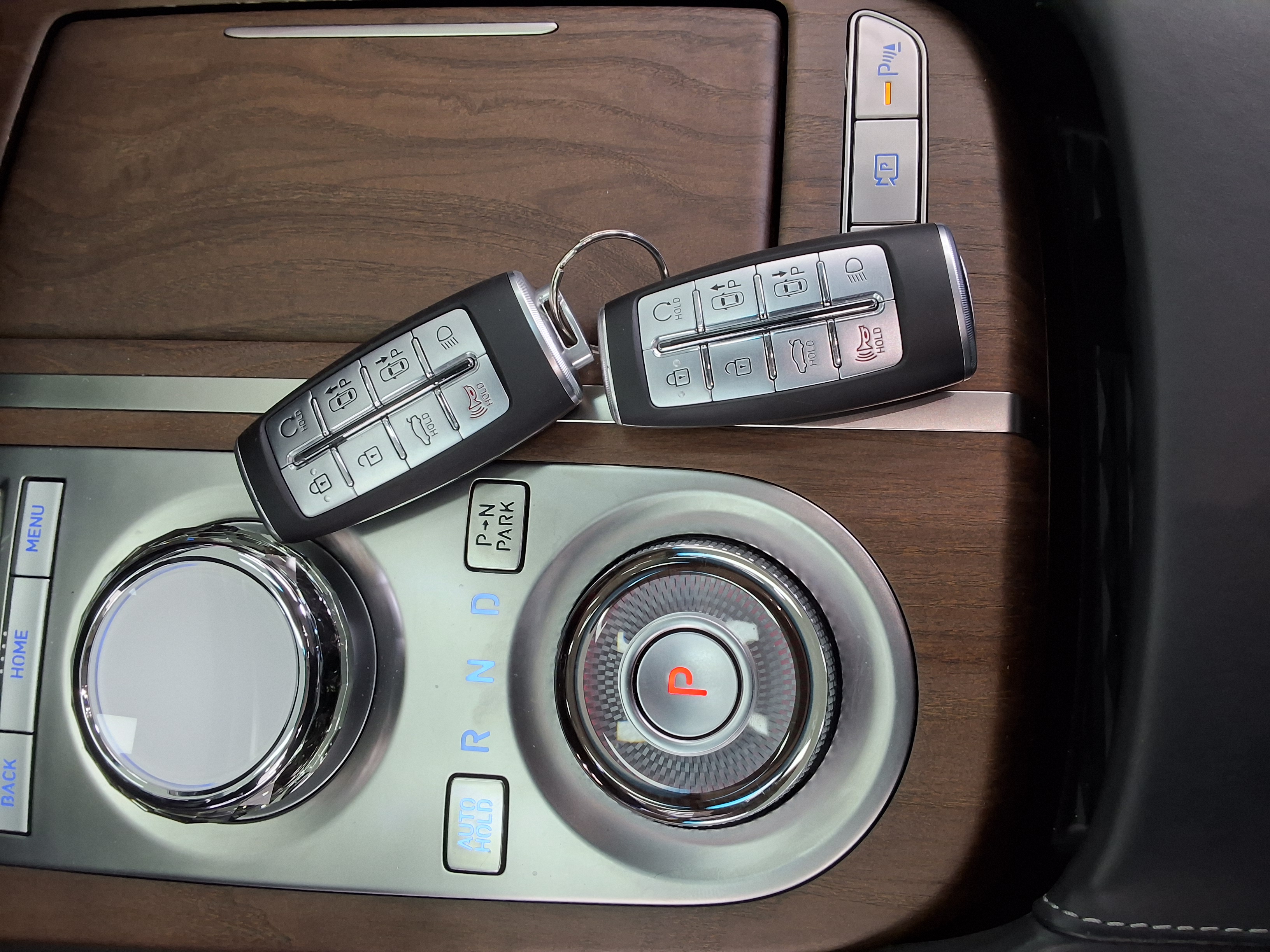 2023 - genesis g80