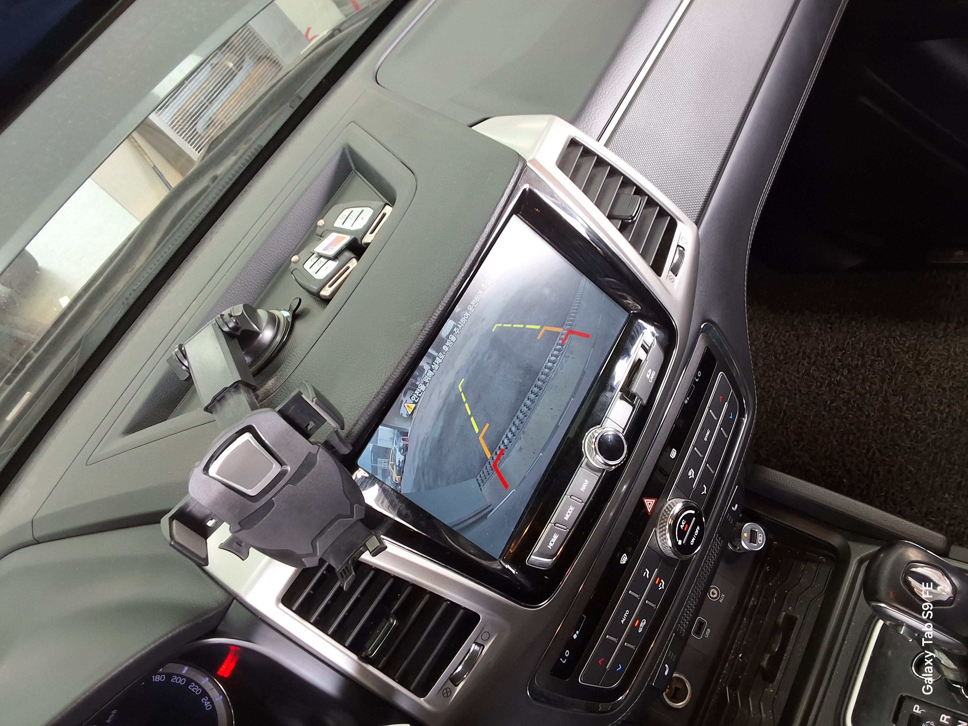 KG Mobility Rexton Sports 2019 - Image 18