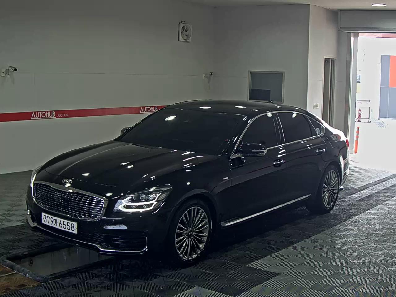 Kia QUORIS