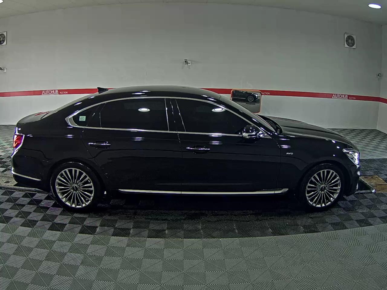 Kia QUORIS 2021 - Image 3