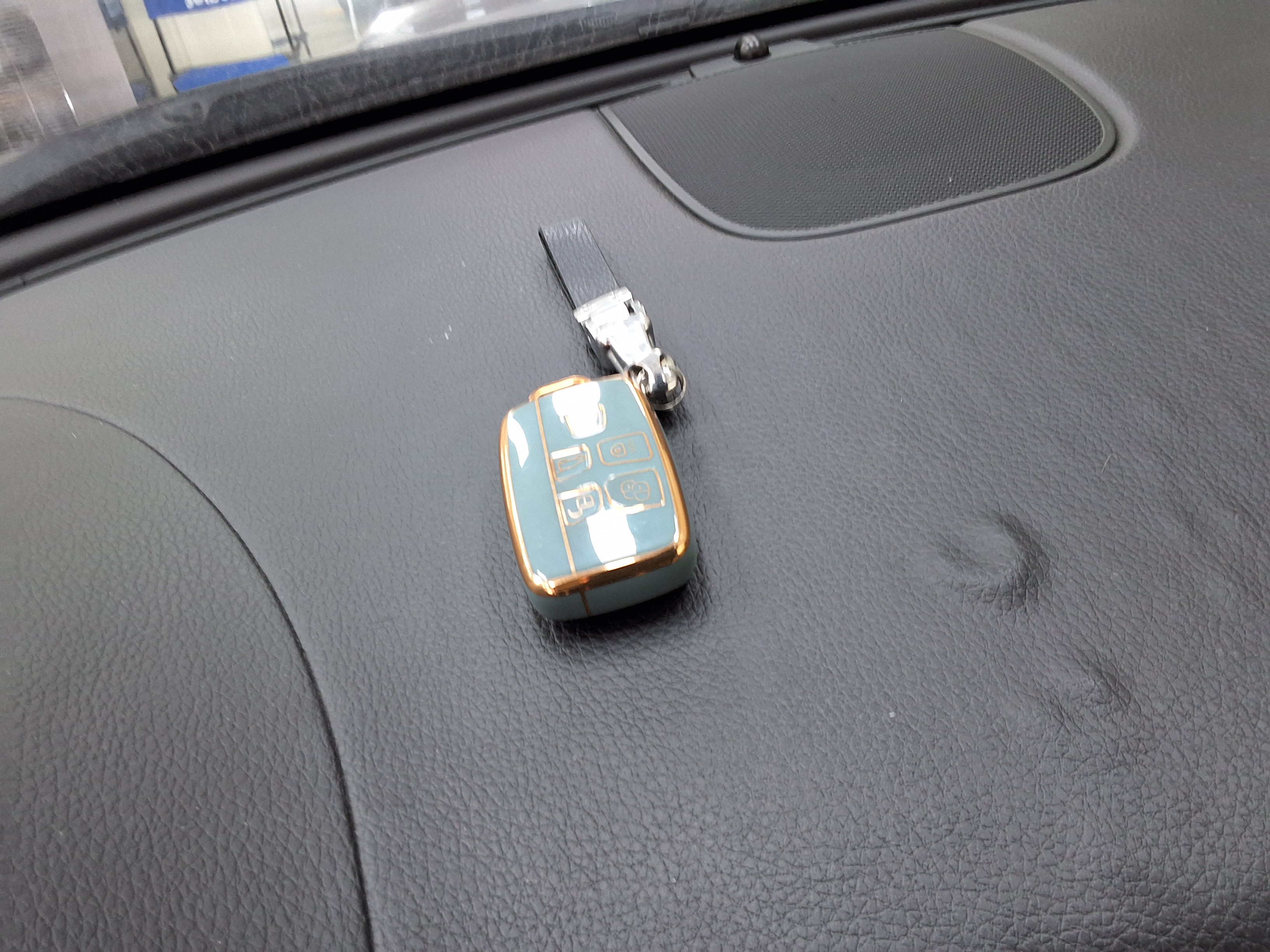 Jaguar Jaguar 2015 - Image 16