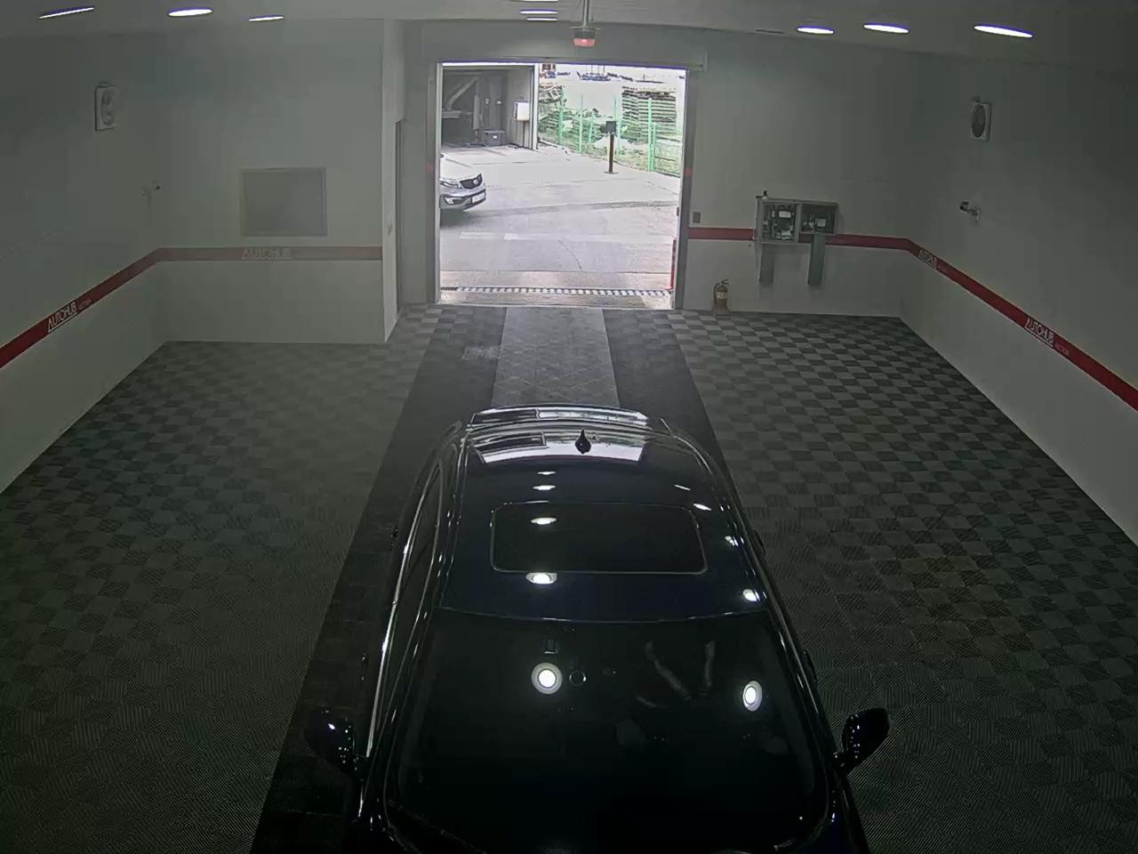Jaguar Jaguar 2015 - Image 6