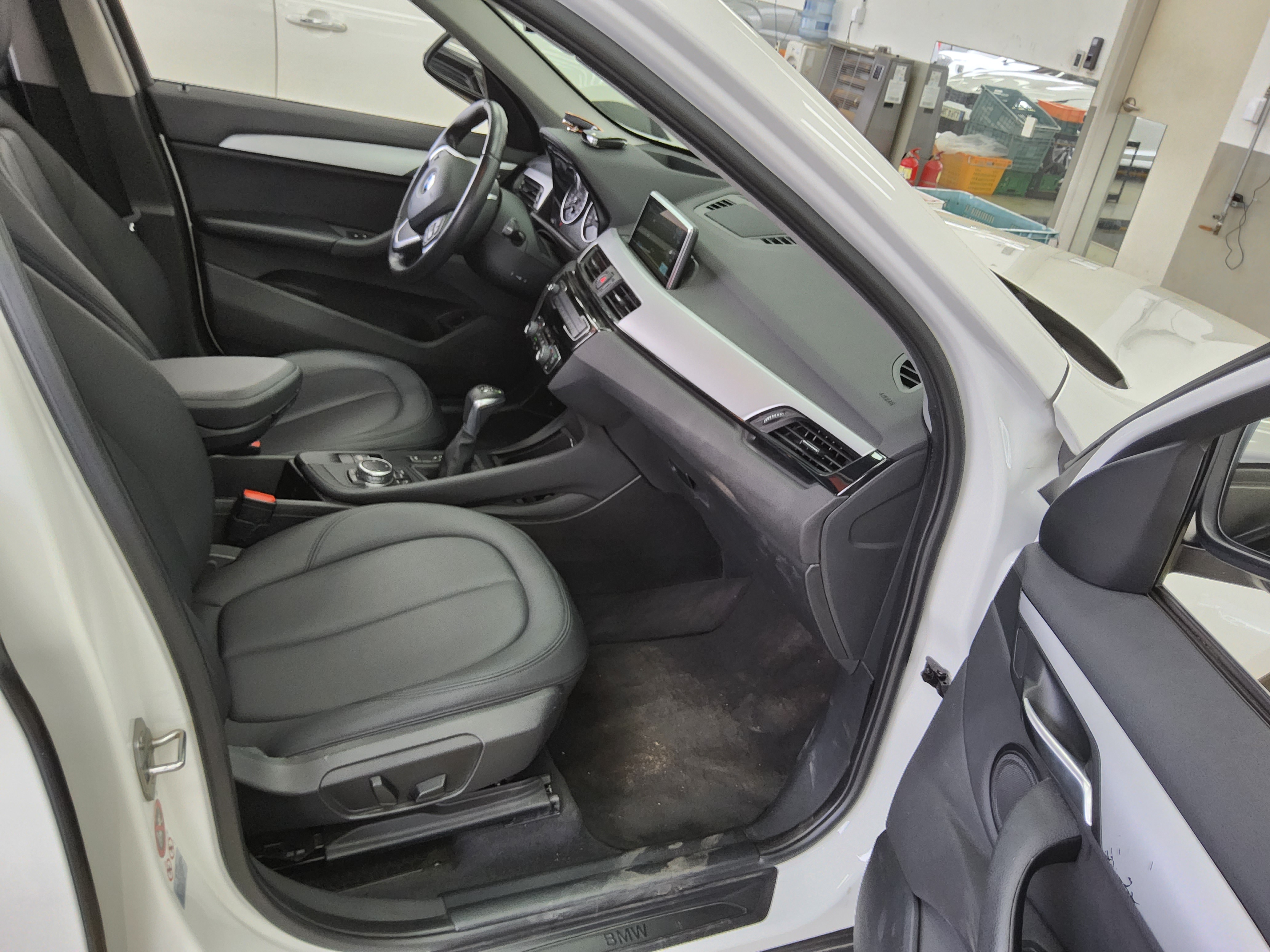 BMW X1 - 13