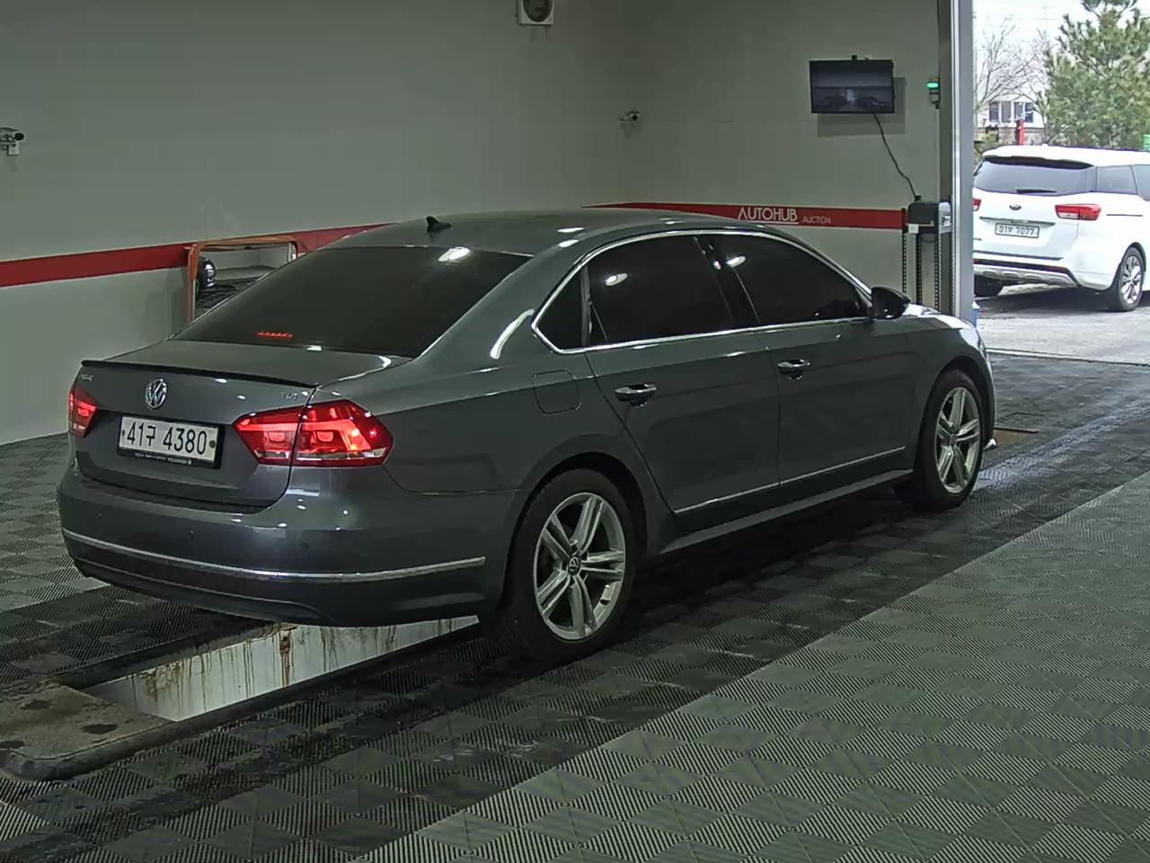 Volkswagen Other - 4