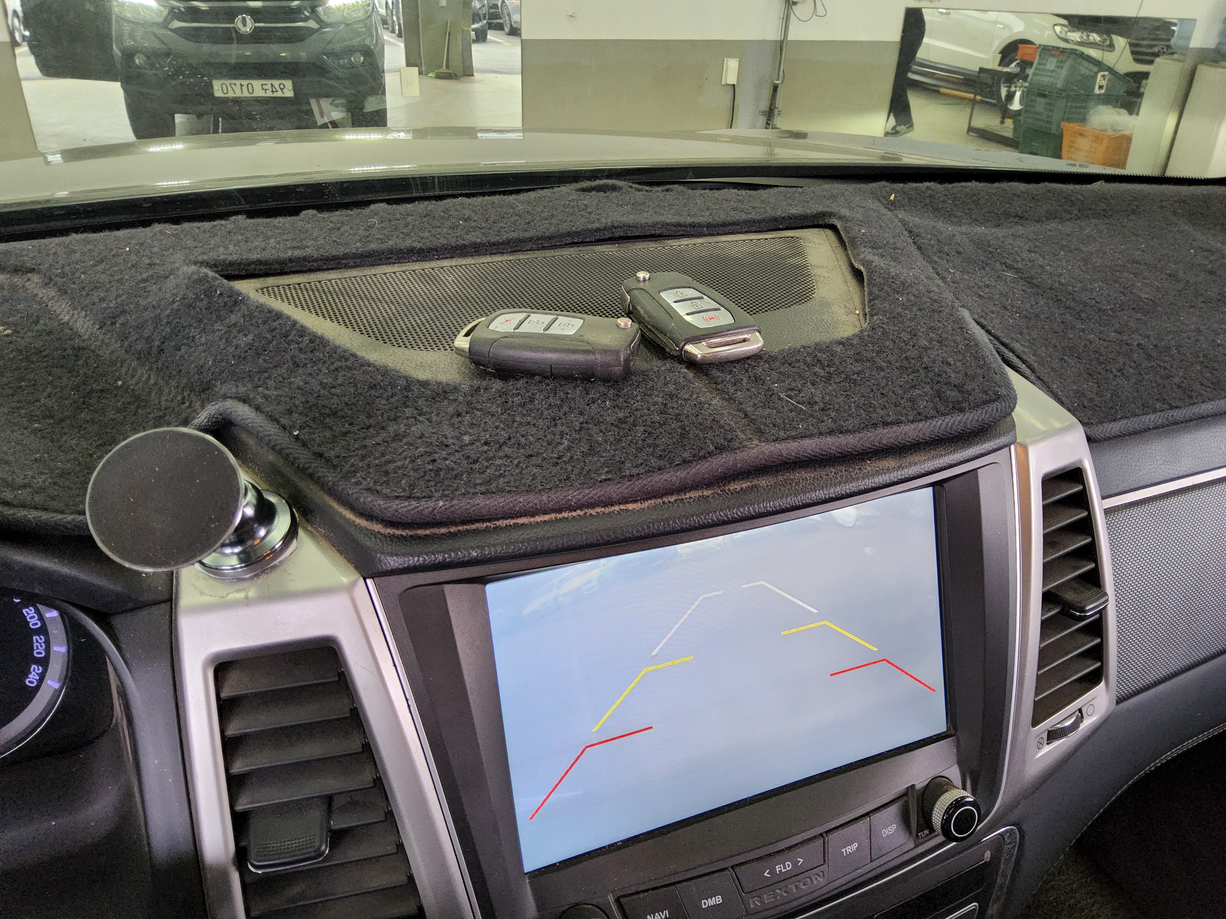 KG Mobility Rexton Sports - 16