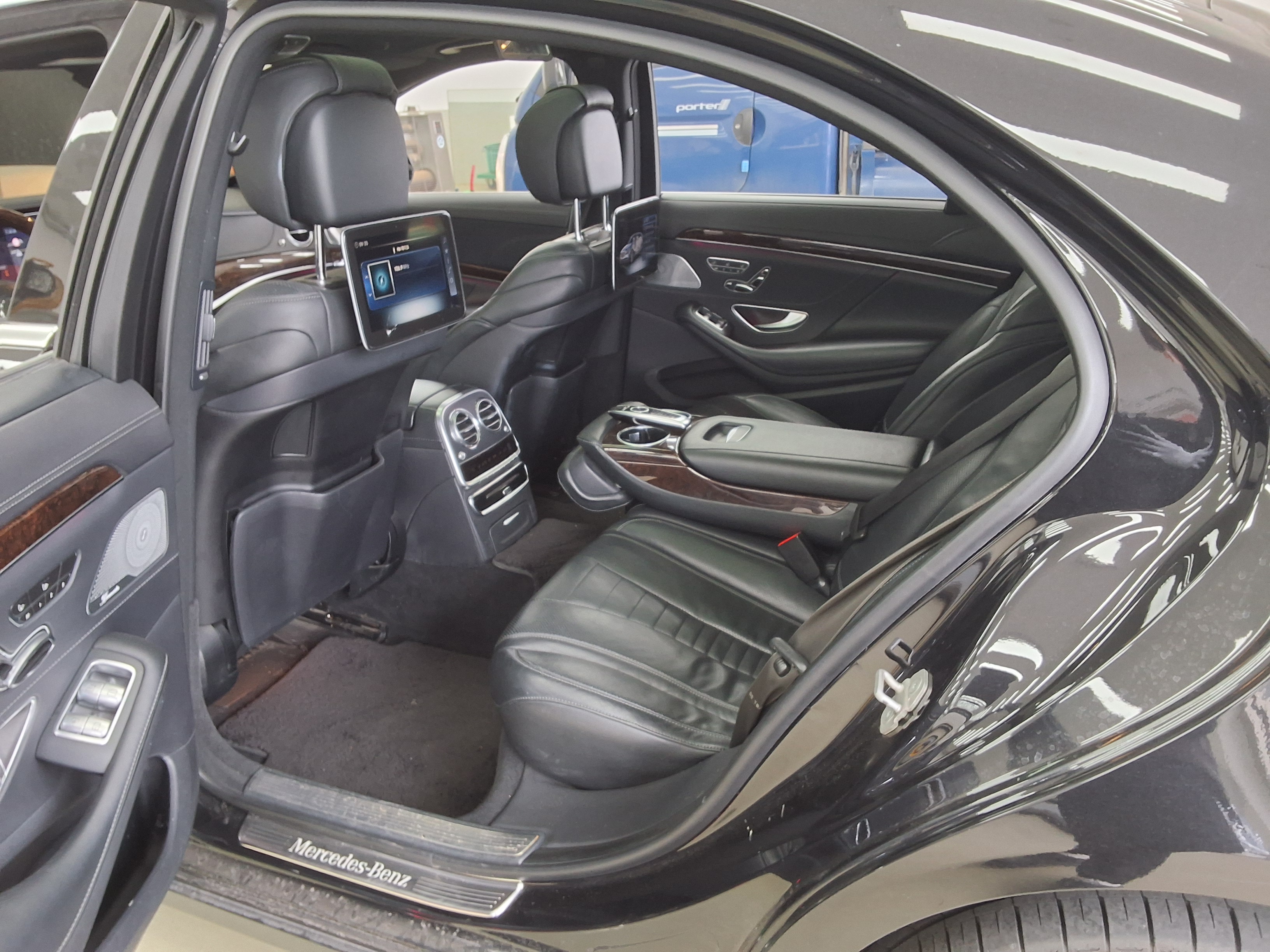 Mercedes-Benz S-Class 2018 - Image 11