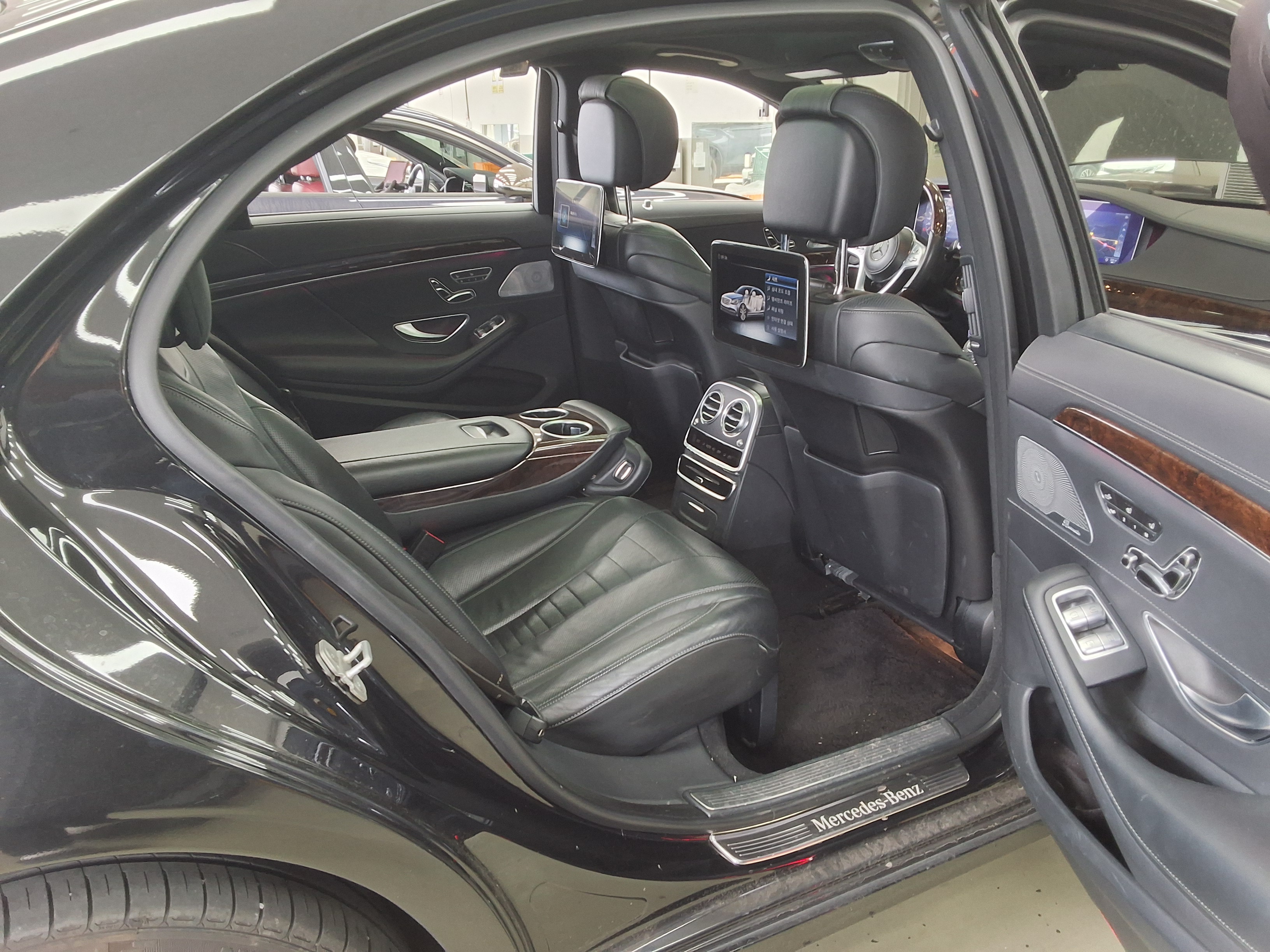 Mercedes-Benz S-Class 2018 - Image 12