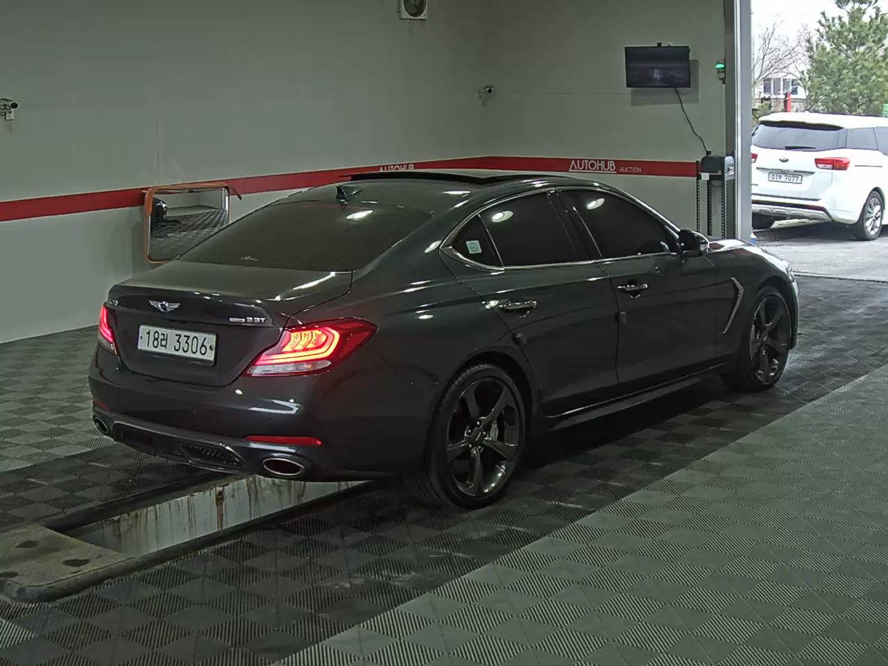 جينيسيس G70 - 4