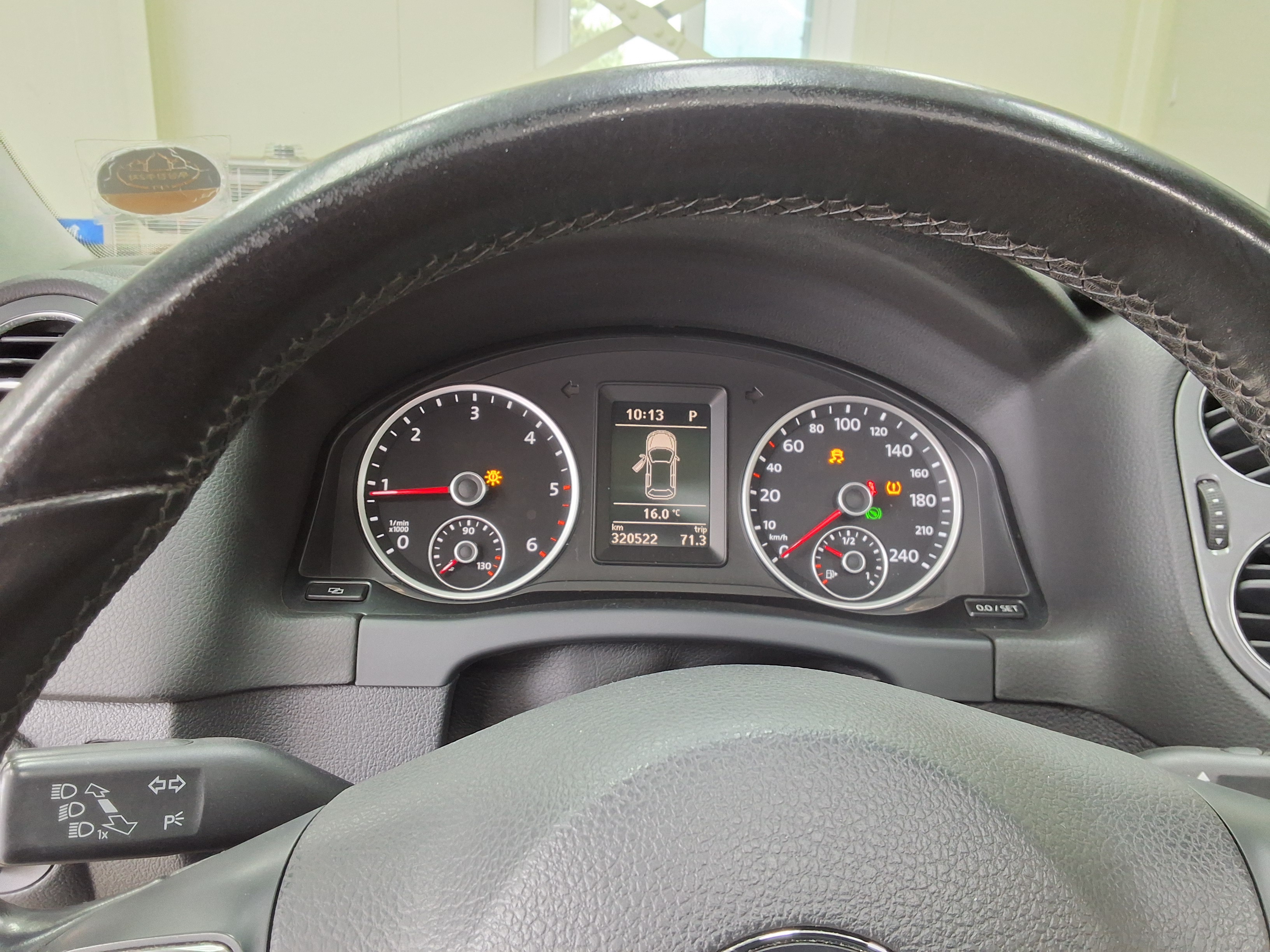 Volkswagen Tiguan - 8