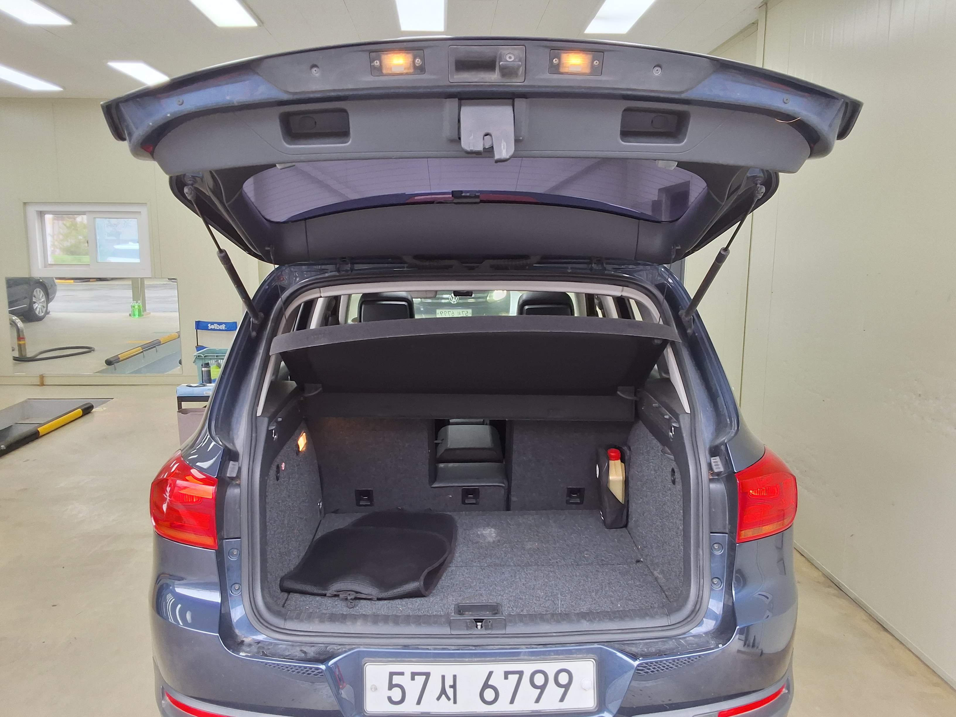 Volkswagen Tiguan - 14