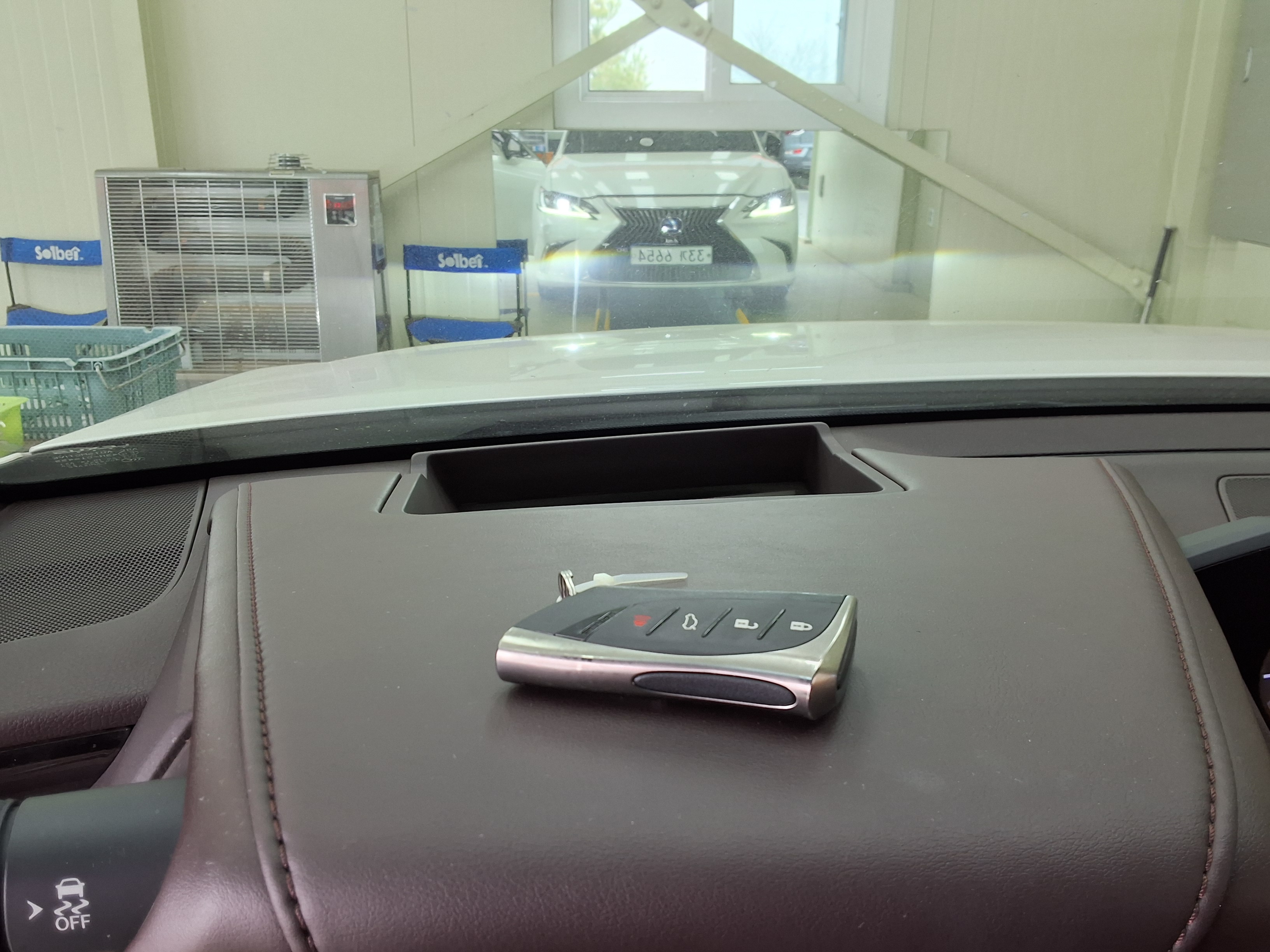 LEXUS ES - 17