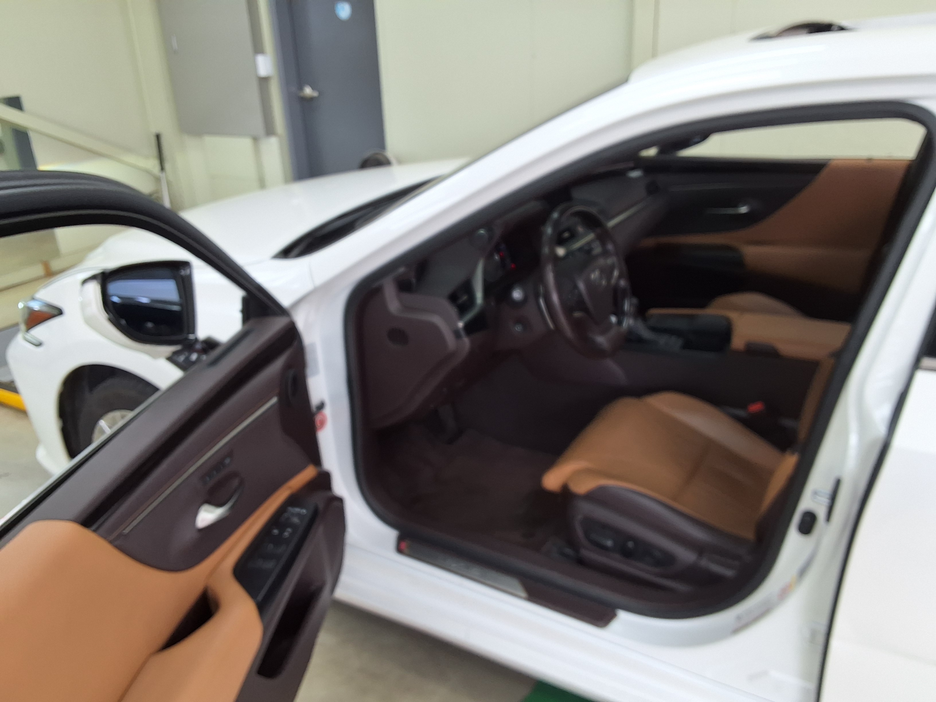 LEXUS ES - 9