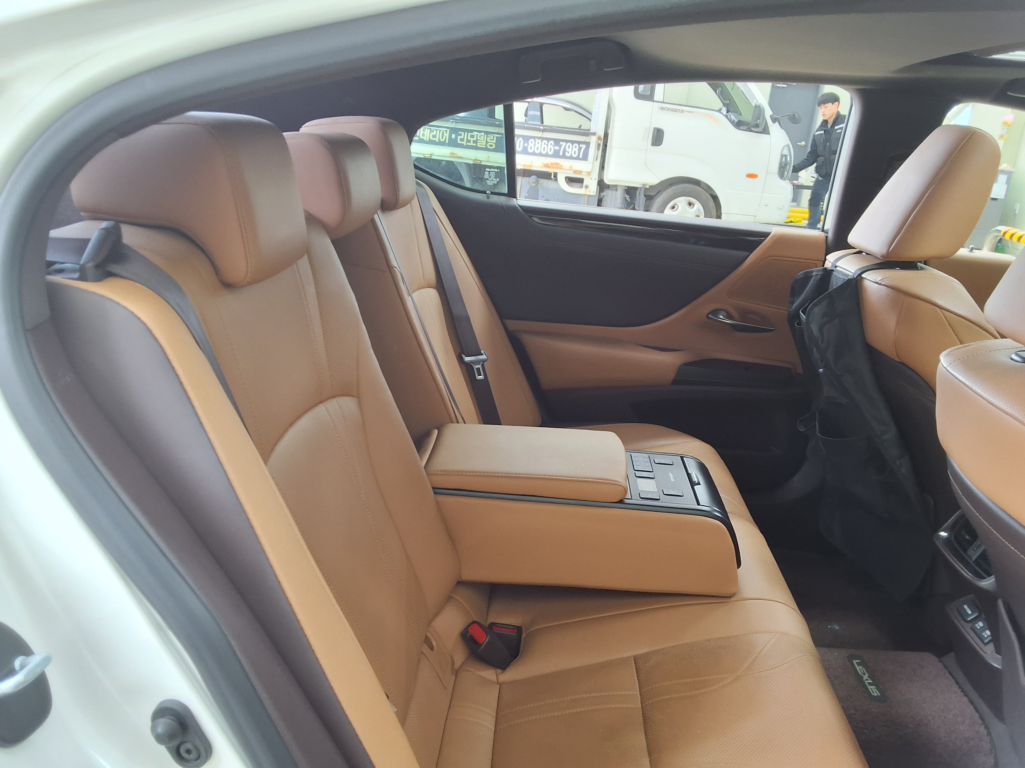 LEXUS ES - 12