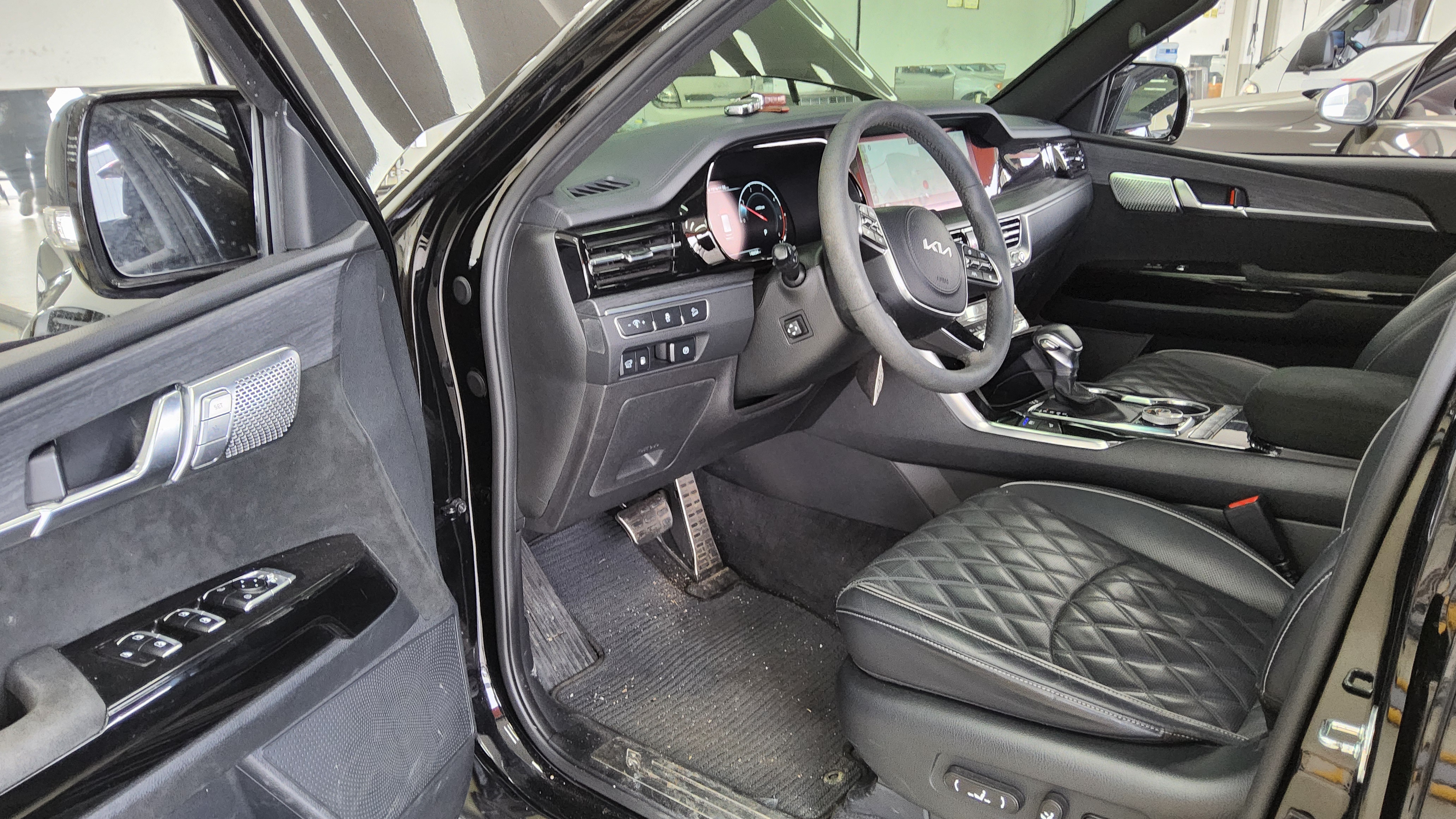 Kia BORREGO 2022 - Image 9