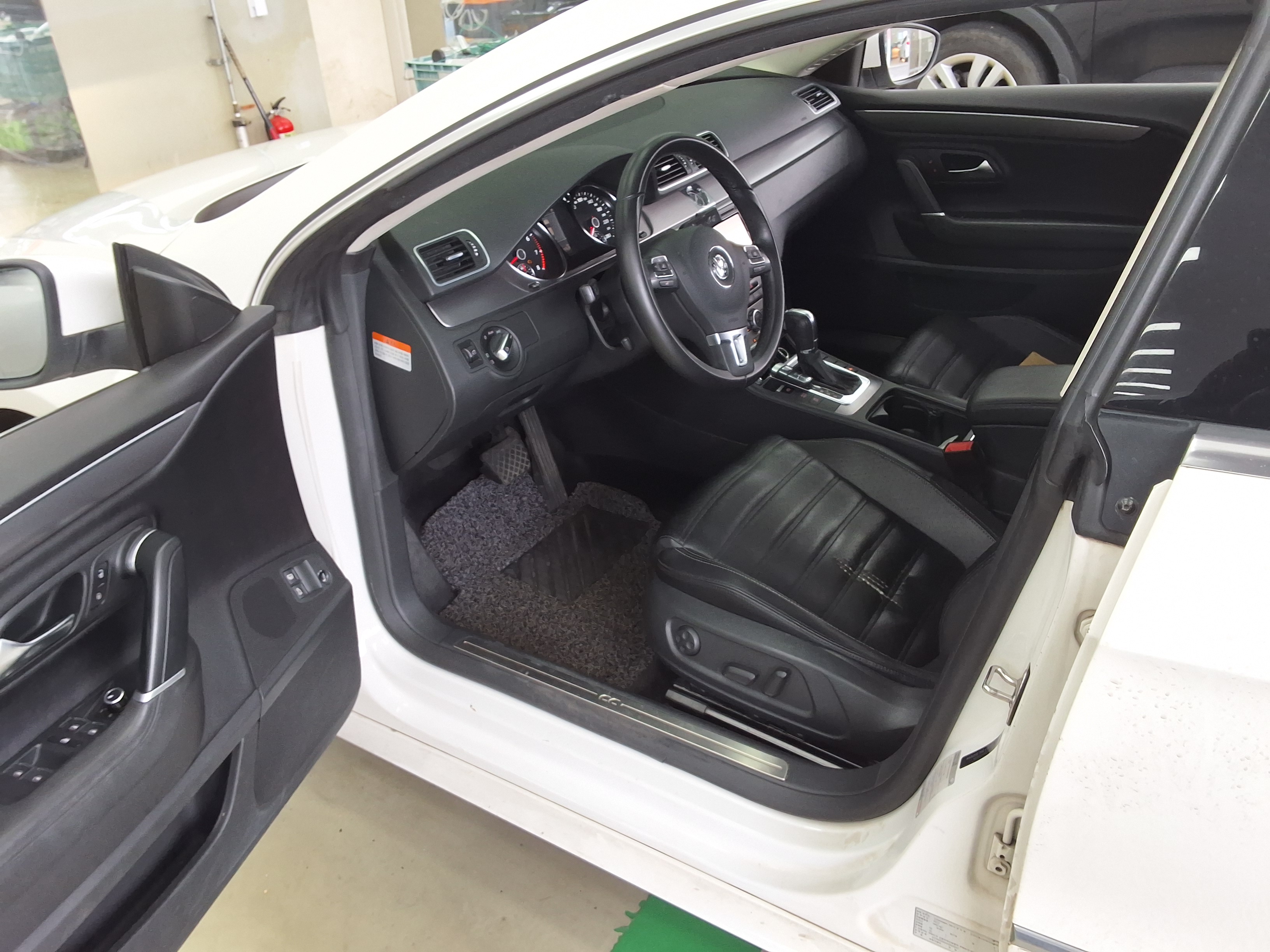 Volkswagen CC - 9