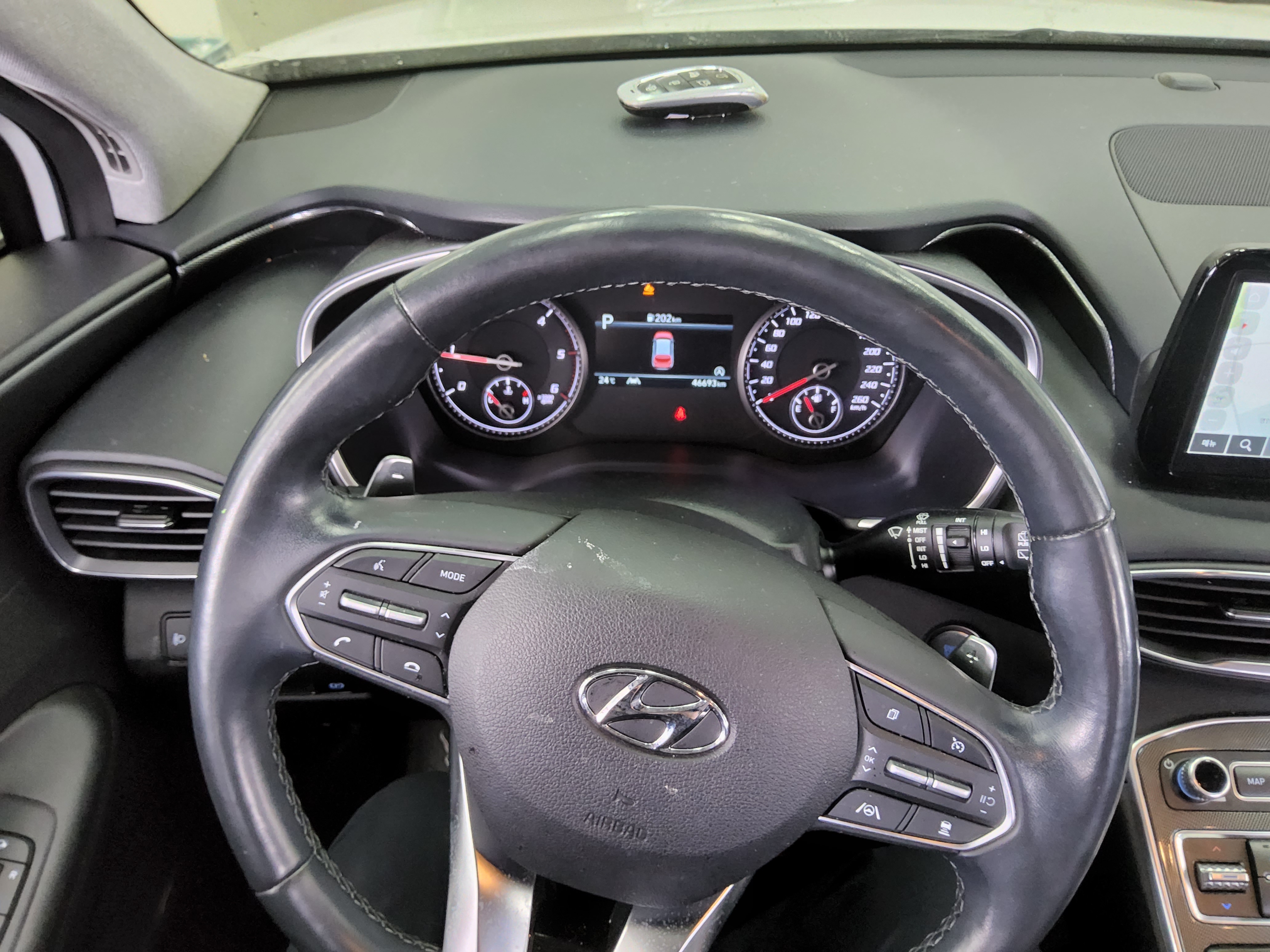 Hyundai Santa Fe 2021 - Image 16