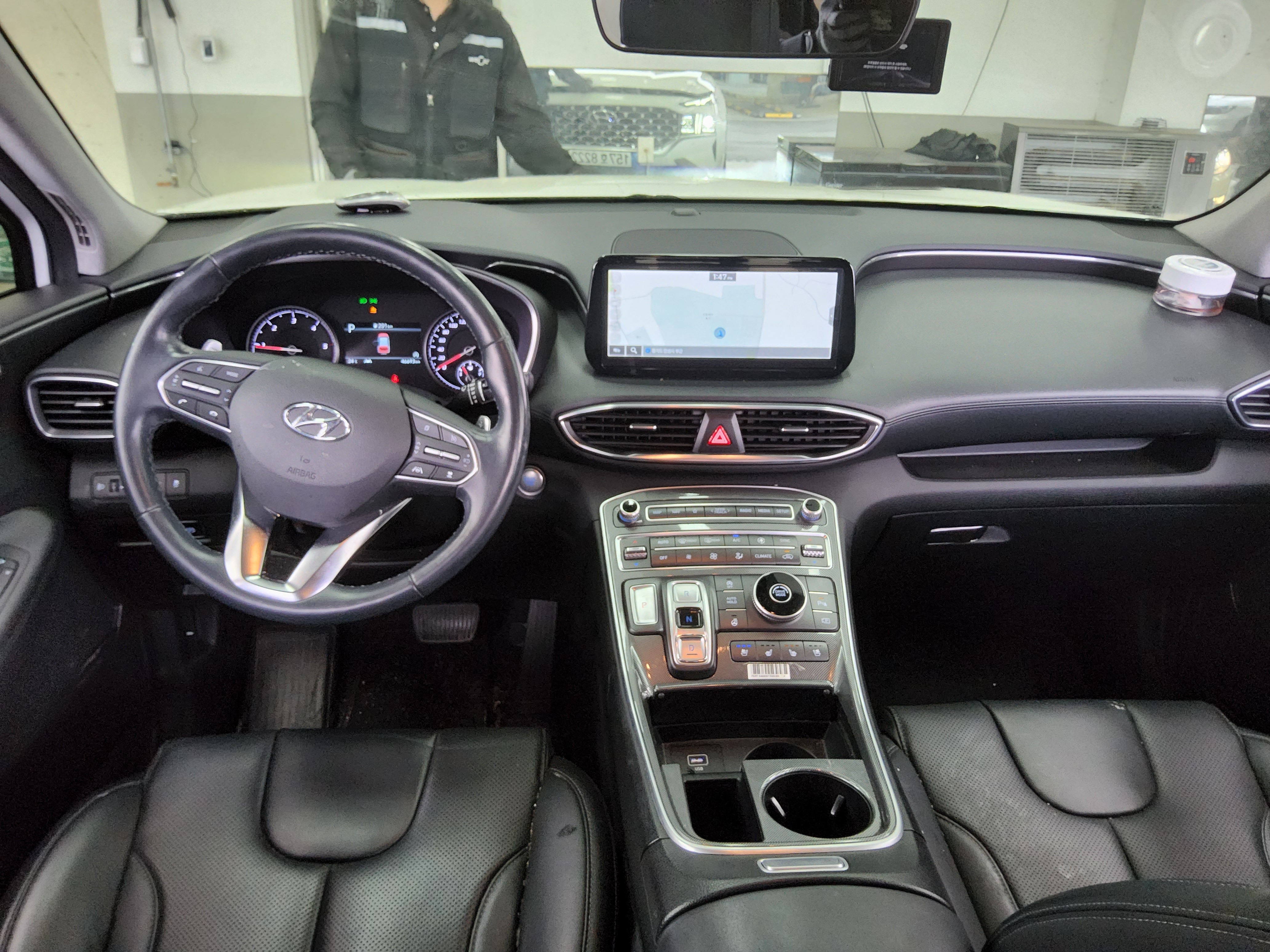 Hyundai Santa Fe 2021 - Image 10