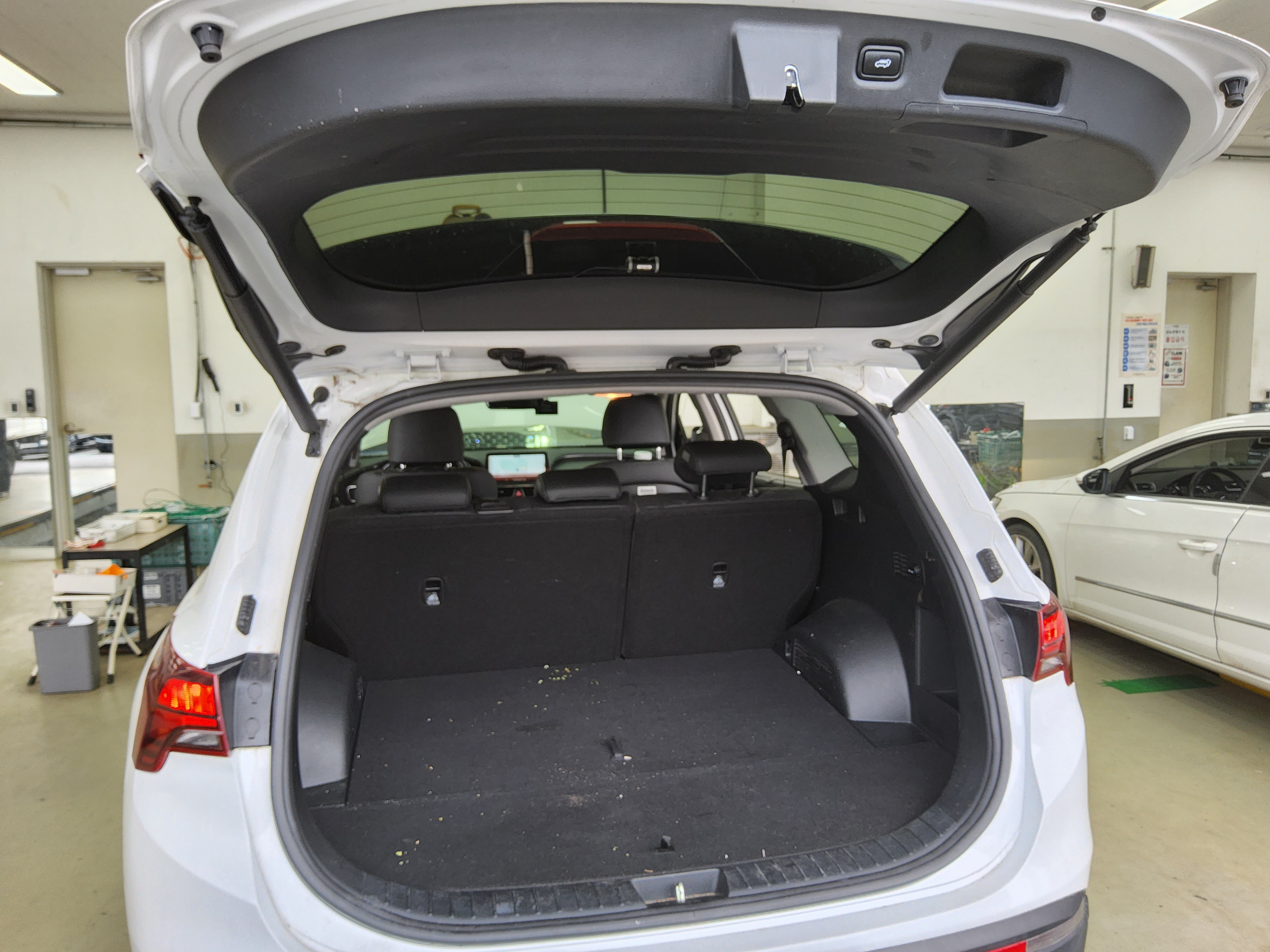 Hyundai Santa Fe 2021 - Image 14