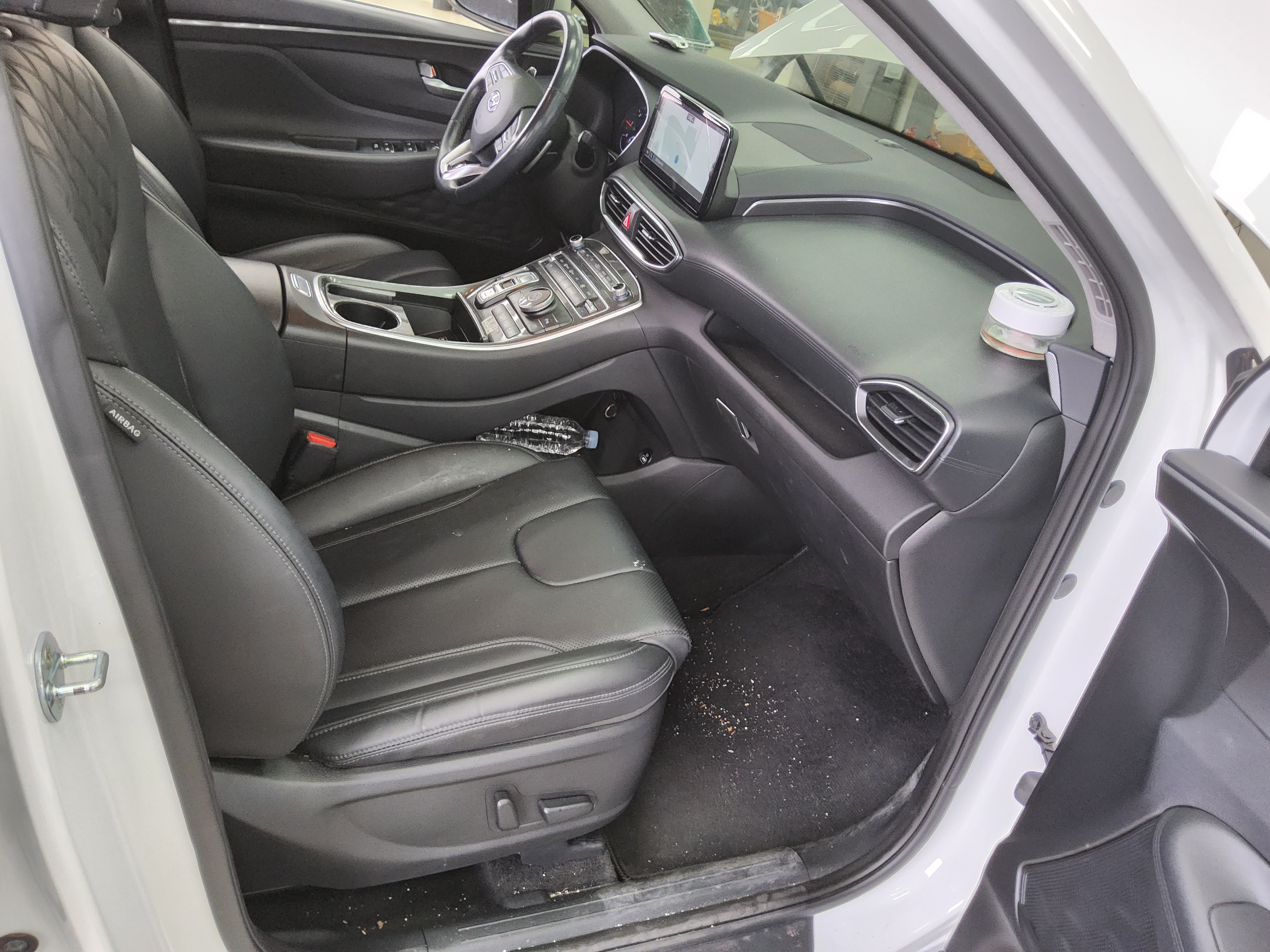 Hyundai Santa Fe 2021 - Image 13