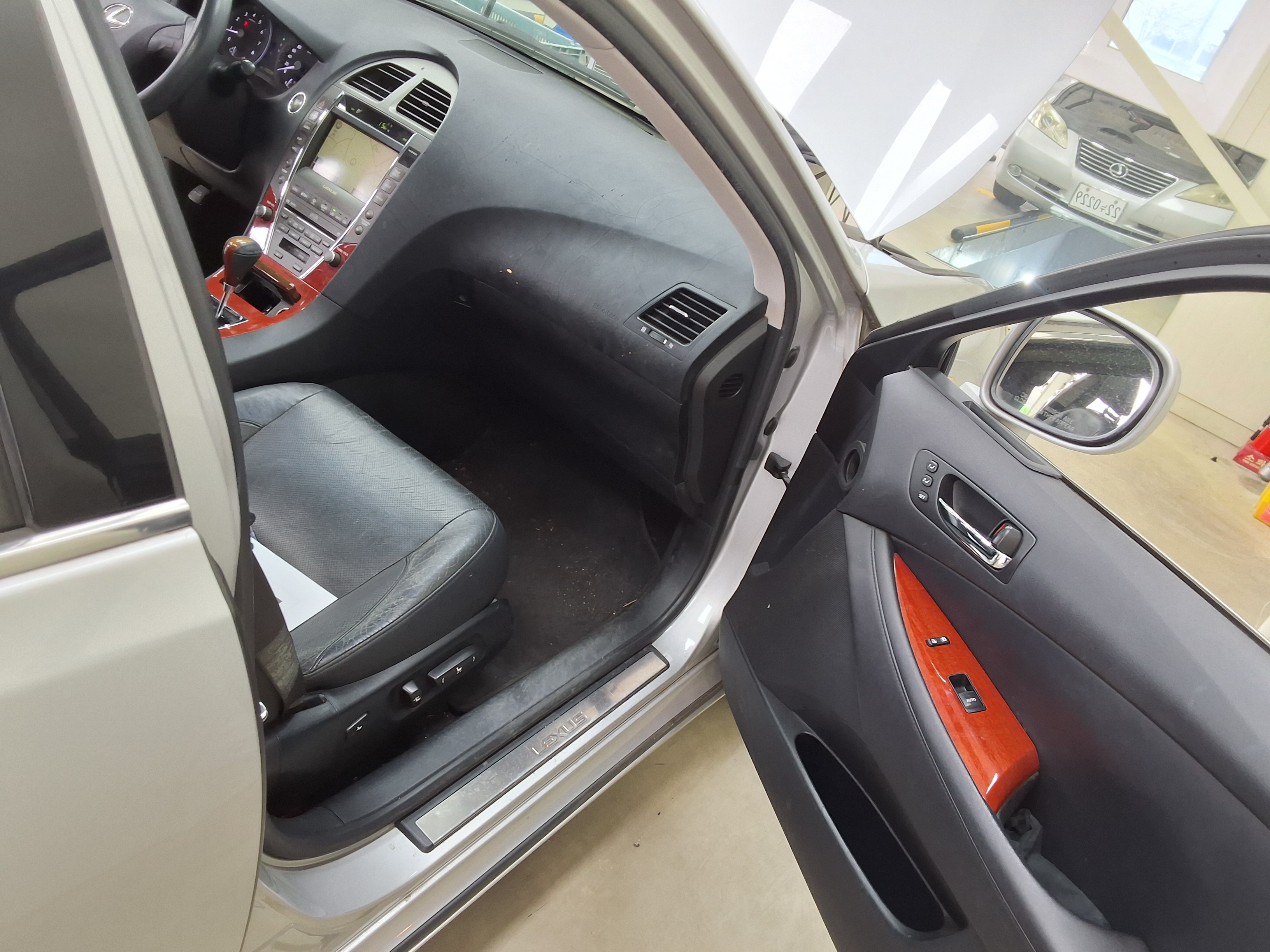 LEXUS ES - 13