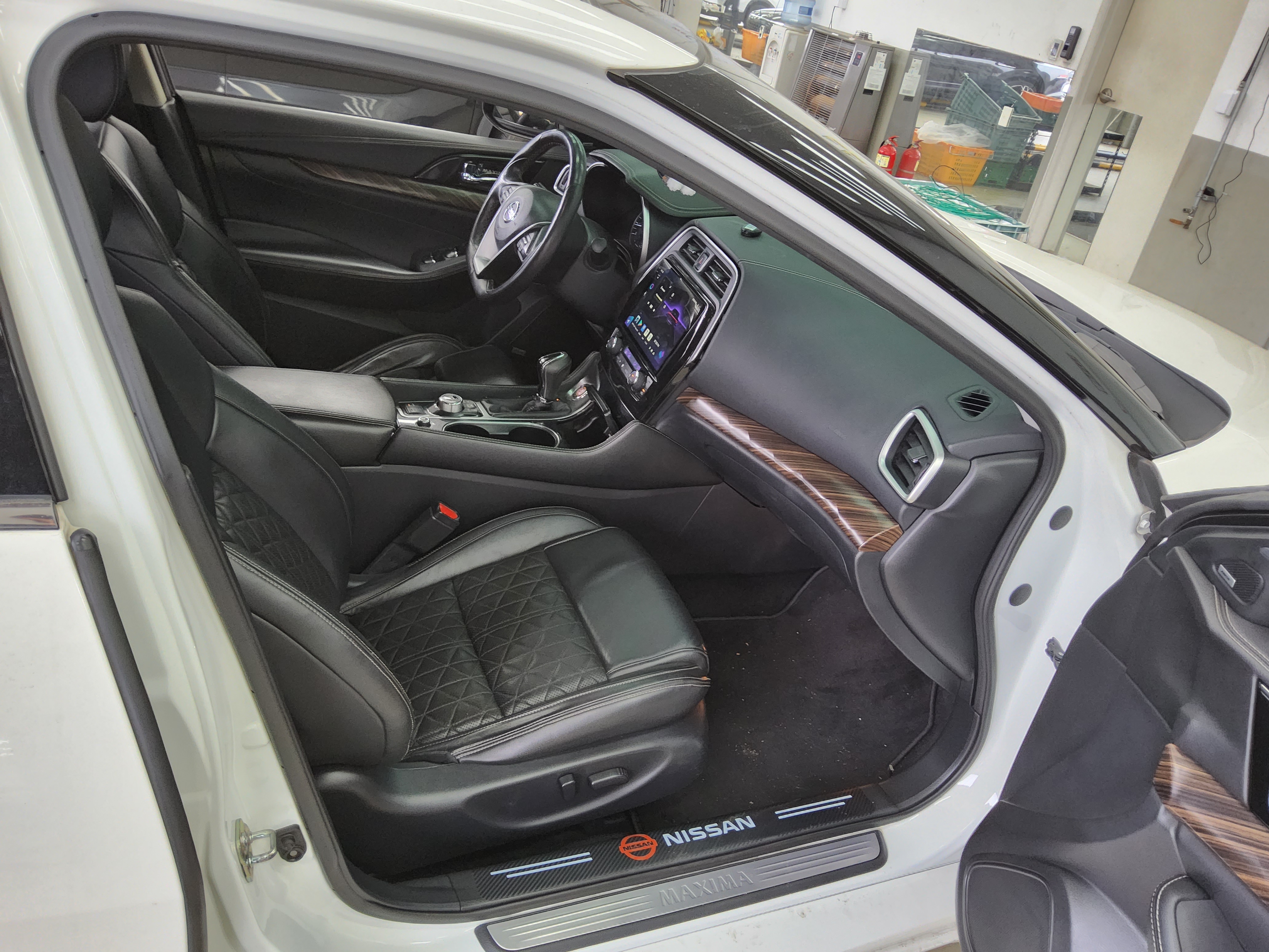 Nissan Maxima 2017 - Image 13