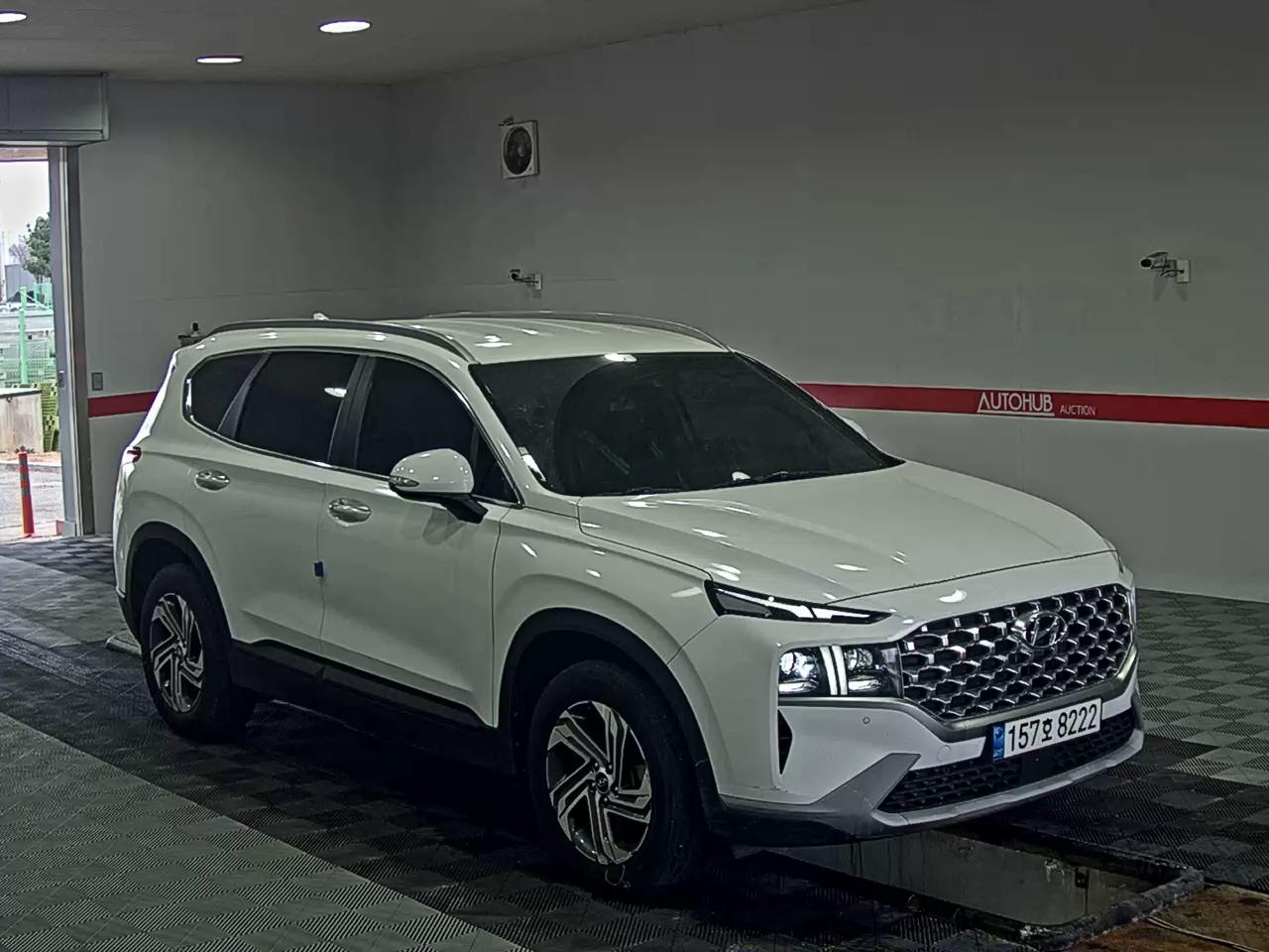 Hyundai Santa Fe 2021 - Image 2