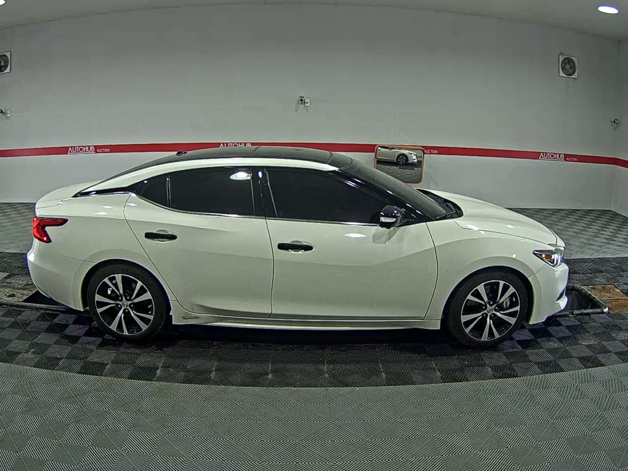 Nissan Maxima 2017 - Image 3