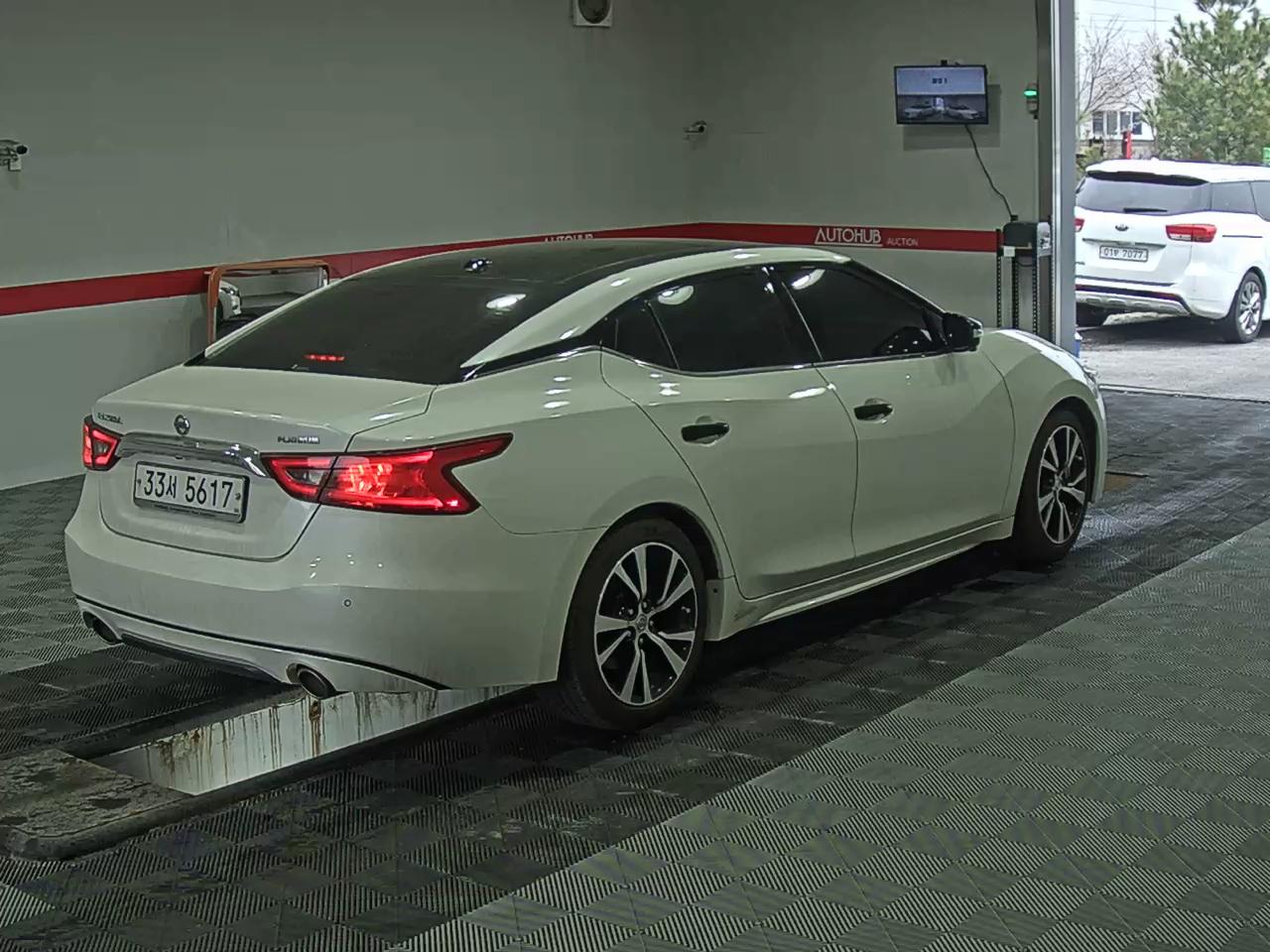 Nissan Maxima 2017 - Image 4