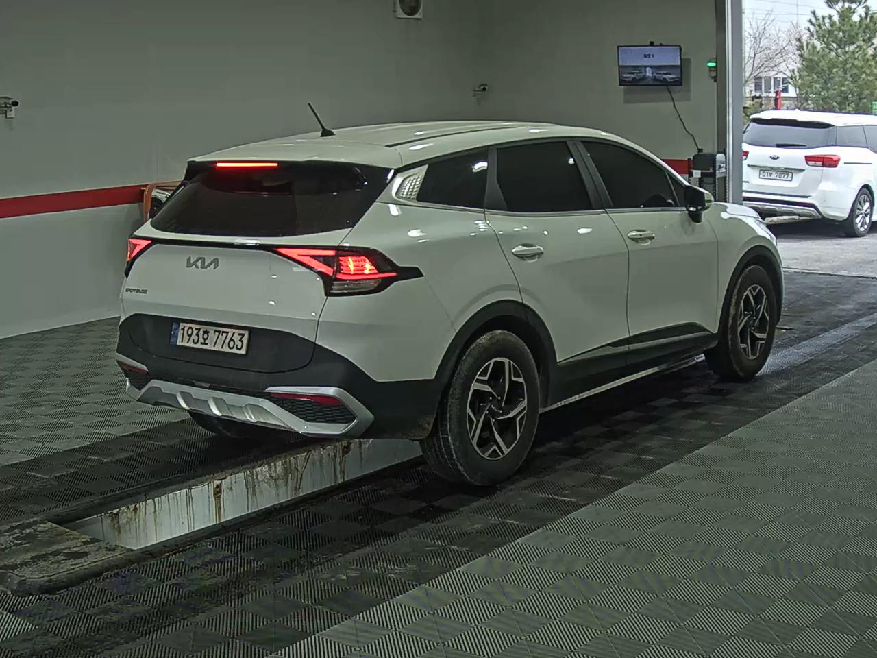 Kia Other 2023 - Image 4