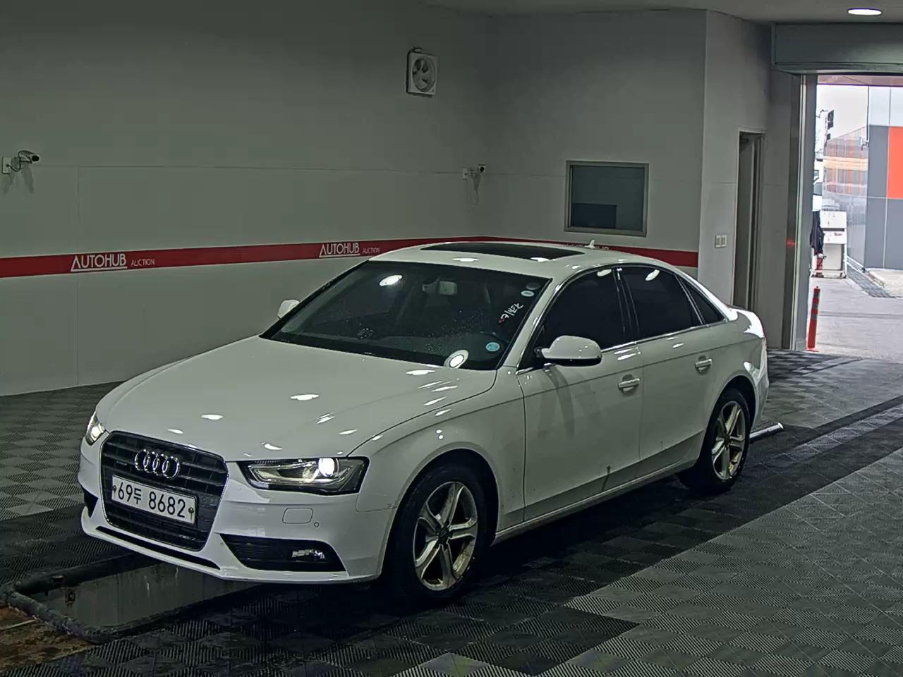 아우디 A4