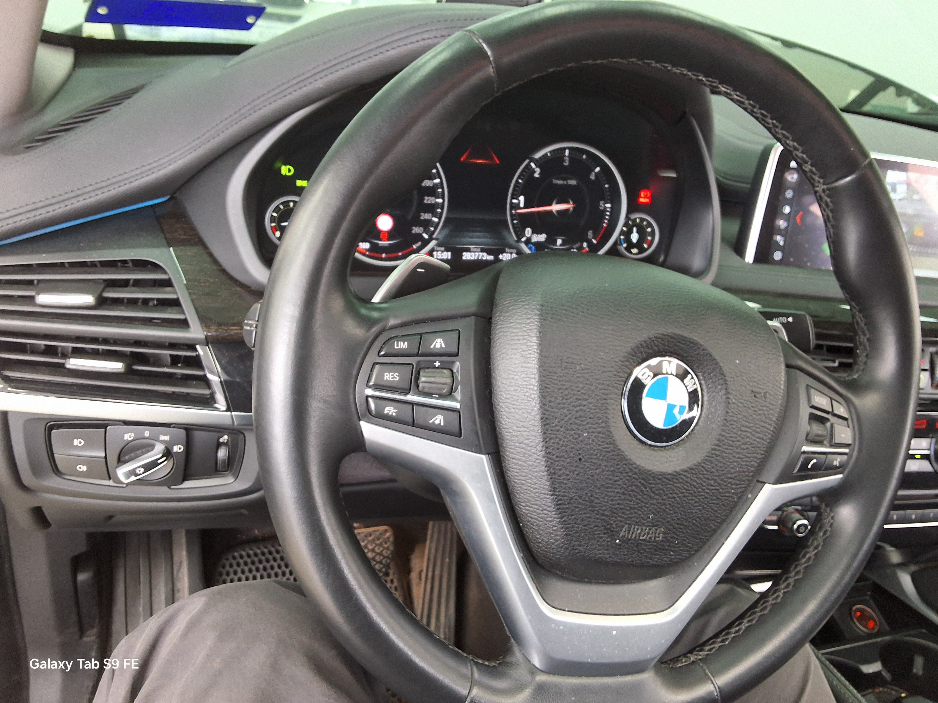 BMW X6 - 16