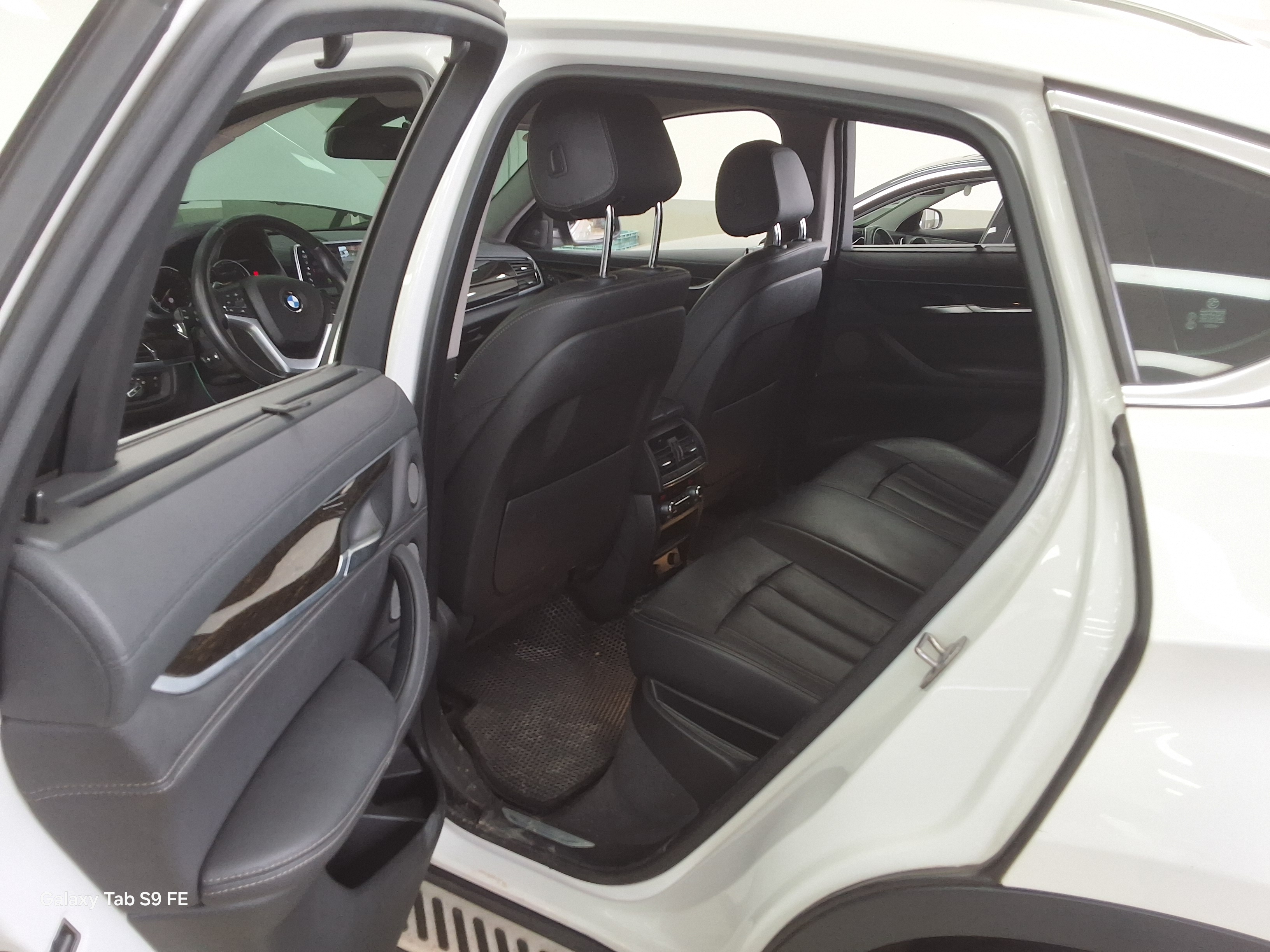 BMW X6 - 11