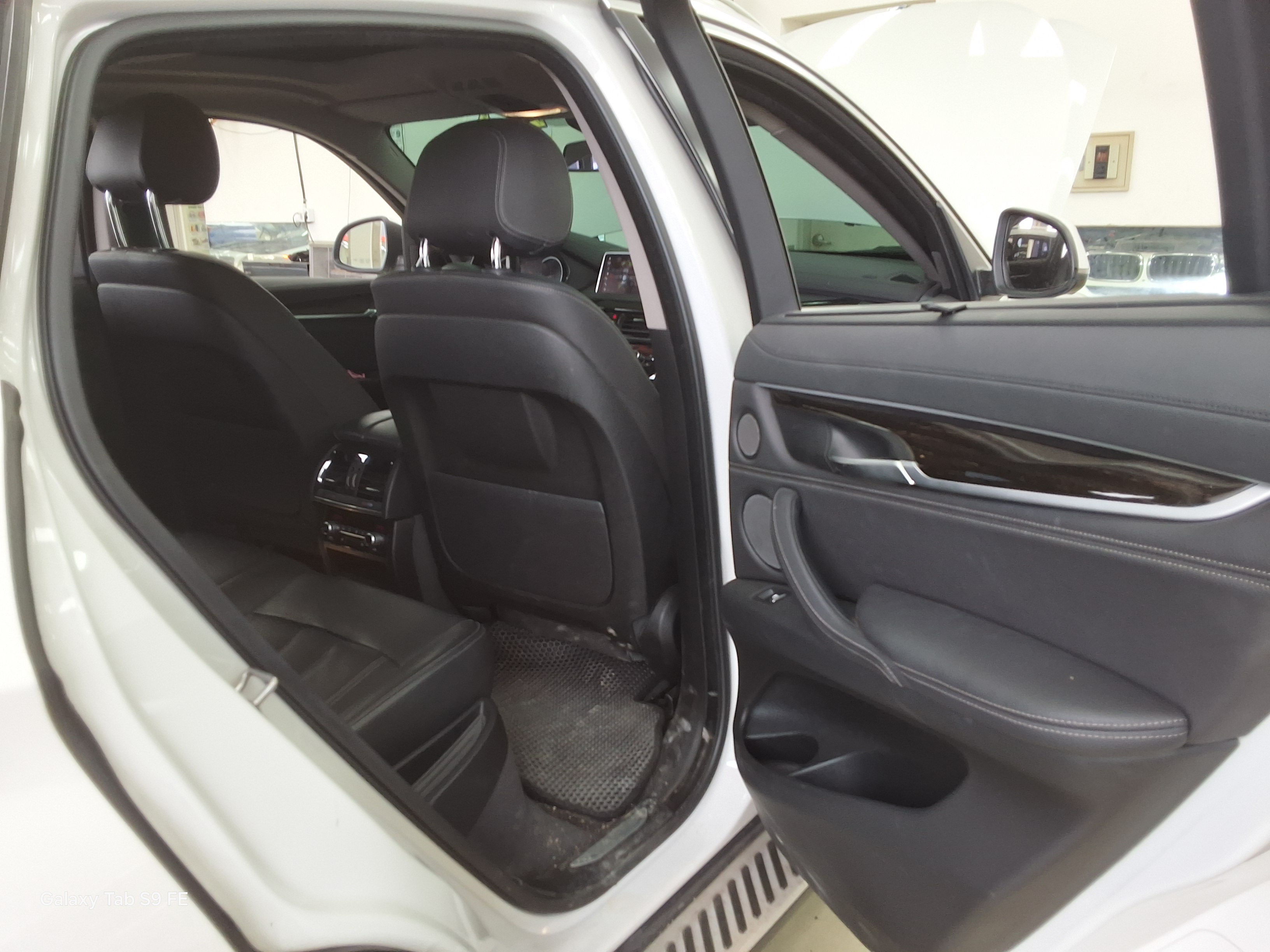 BMW X6 - 12