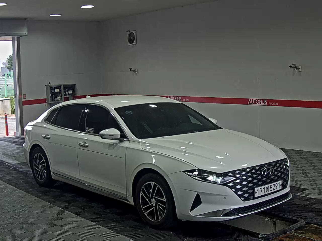 Hyundai Grandeur 2020 - Image 2