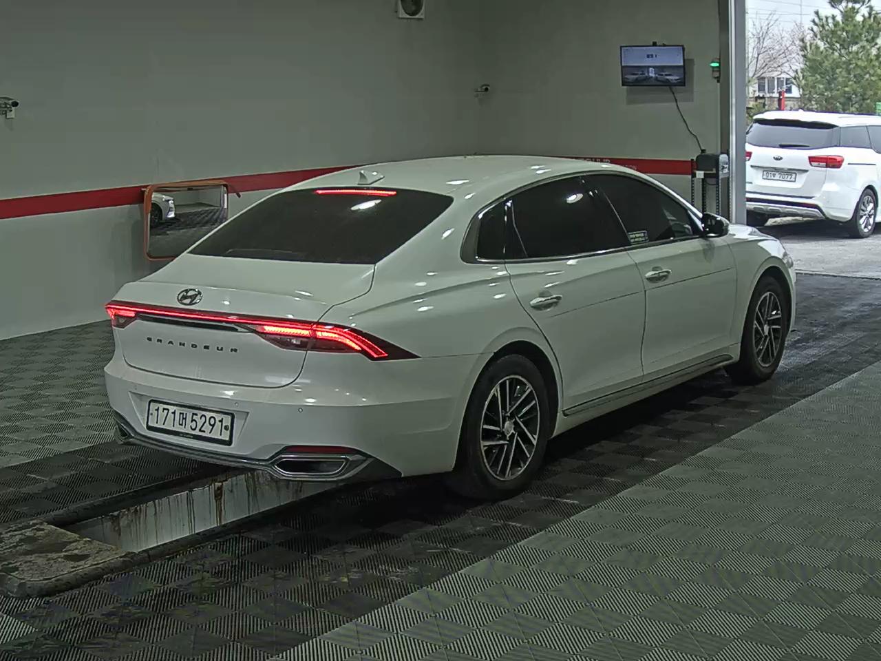 Hyundai Grandeur 2020 - Image 4