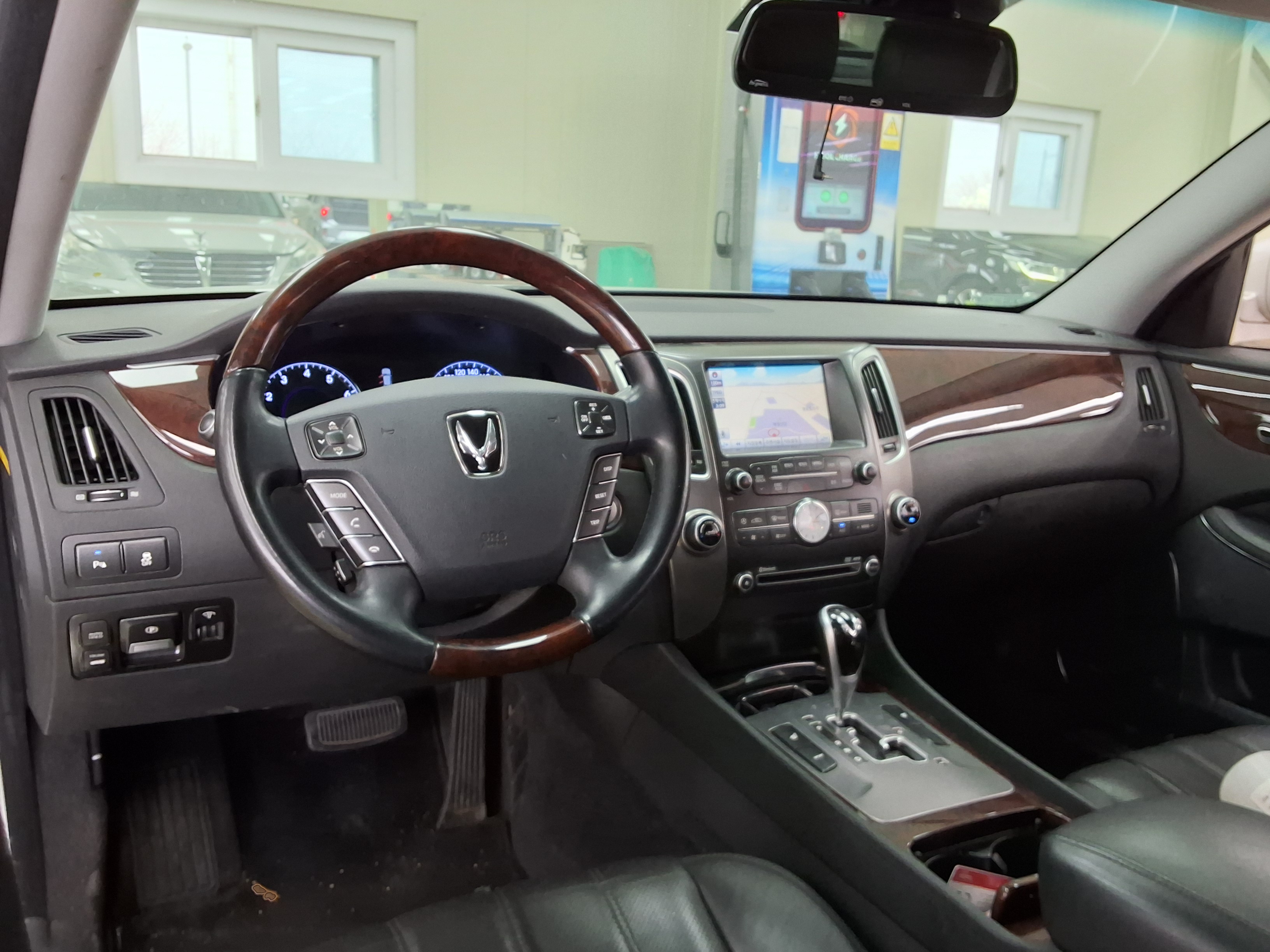 Hyundai New Equus 2012 - Image 10