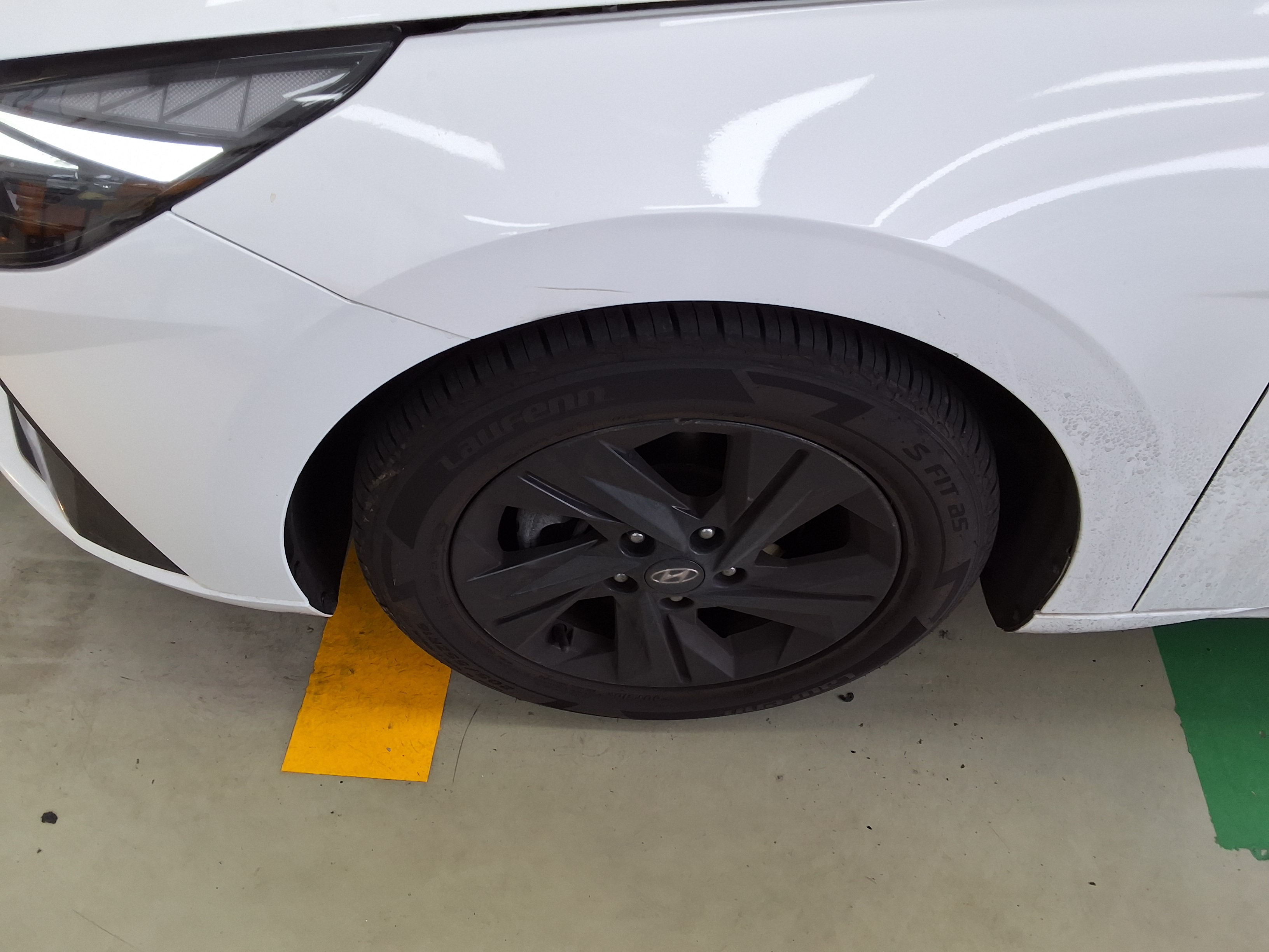 Hyundai Elantra 2023 - Image 17