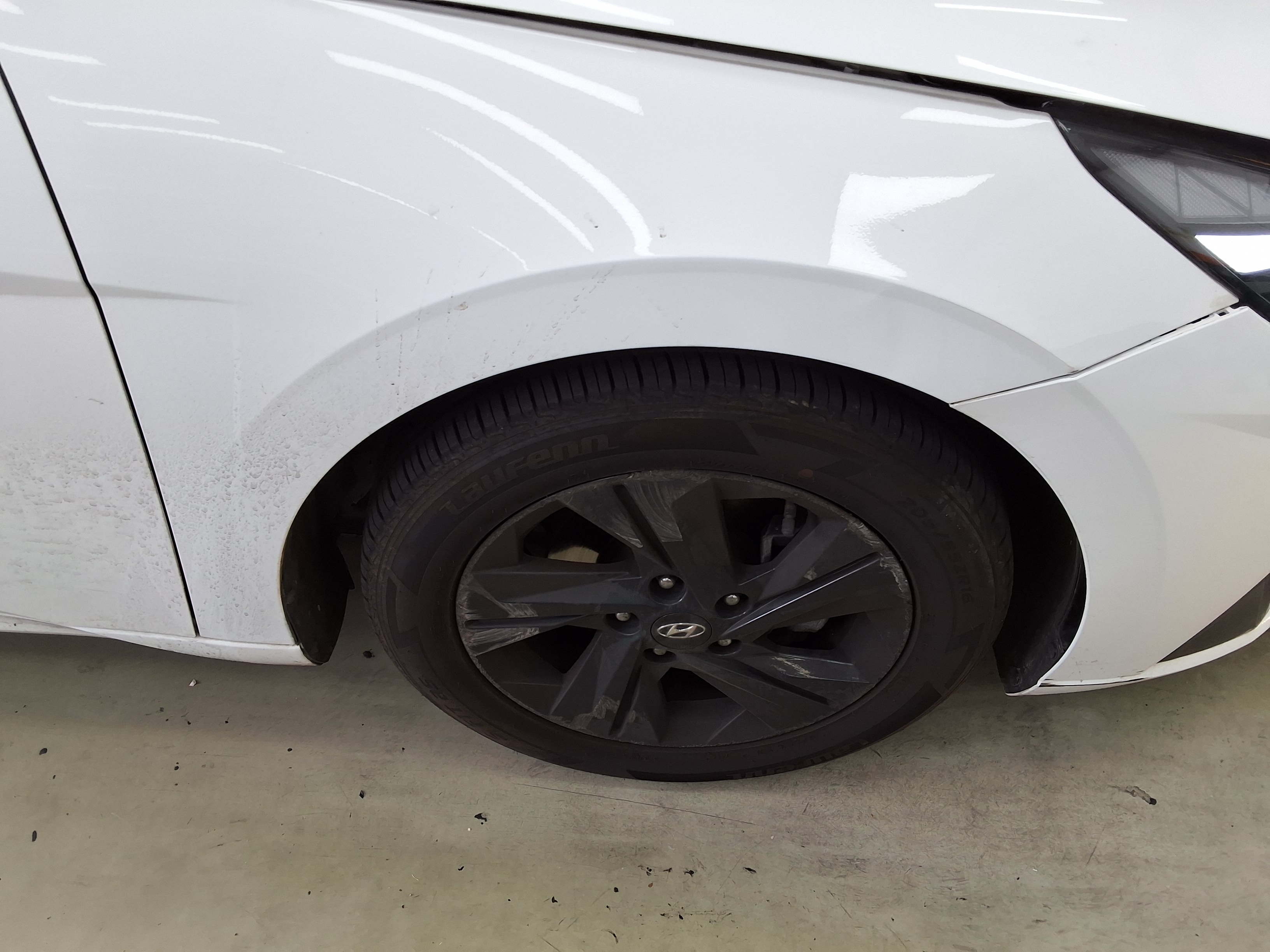 Hyundai Elantra 2023 - Image 19