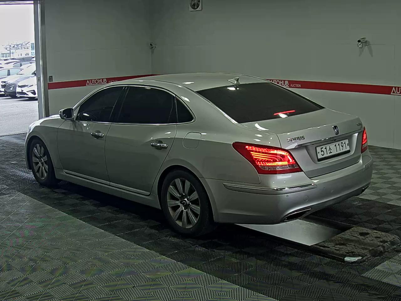 Hyundai New Equus 2012 - Image 5