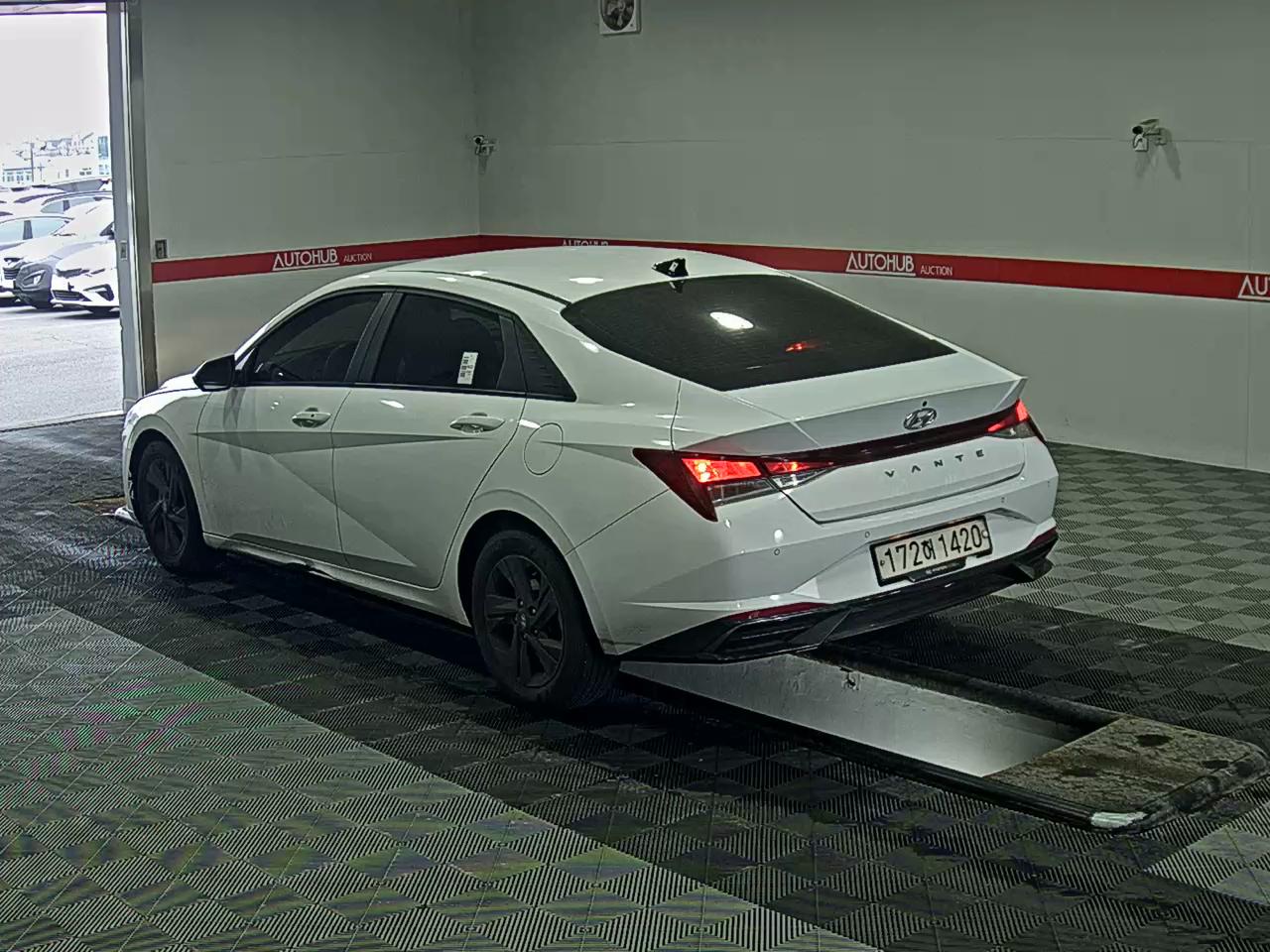 Hyundai Elantra 2023 - Image 5