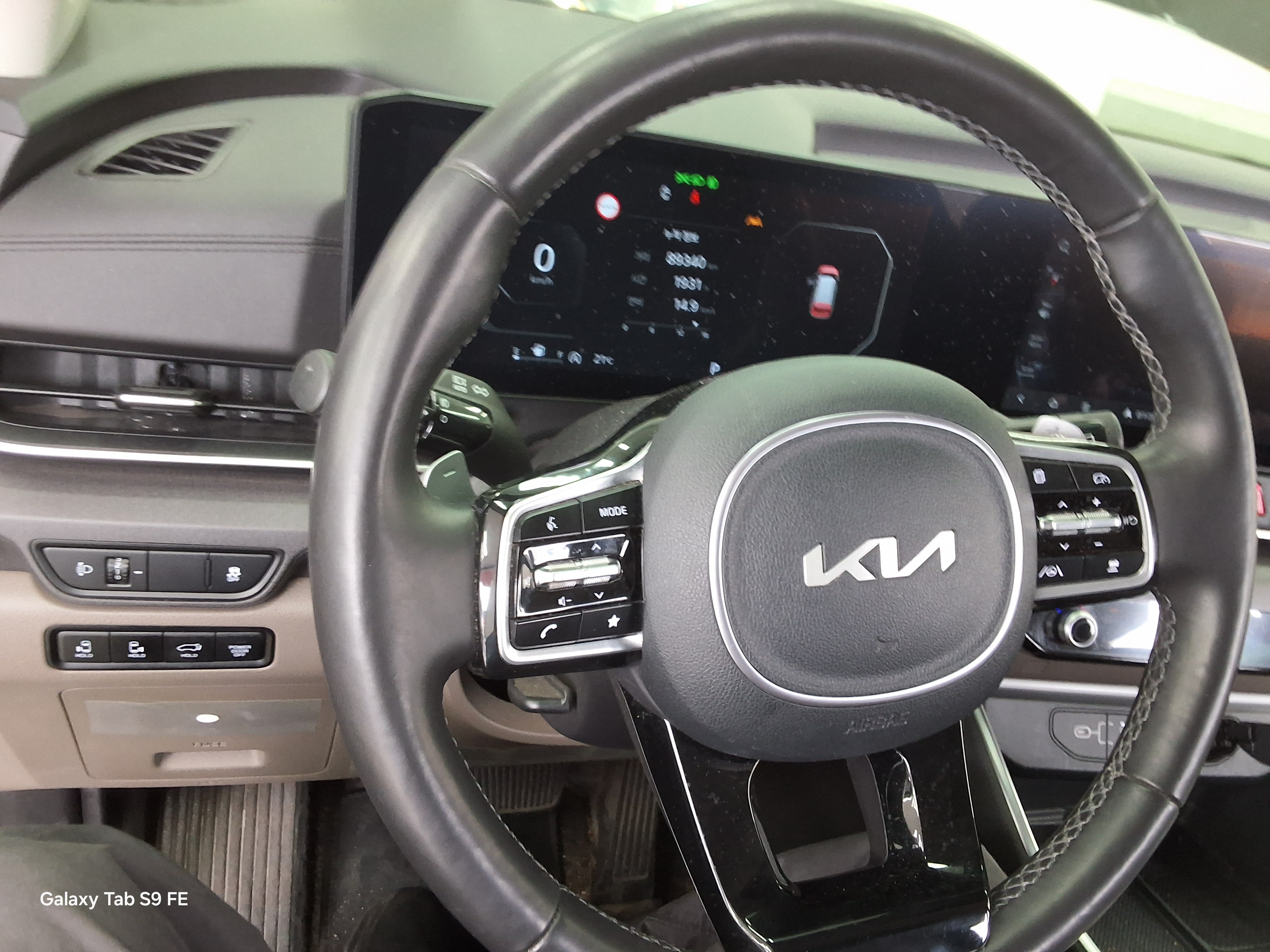 2025 - kia carnival